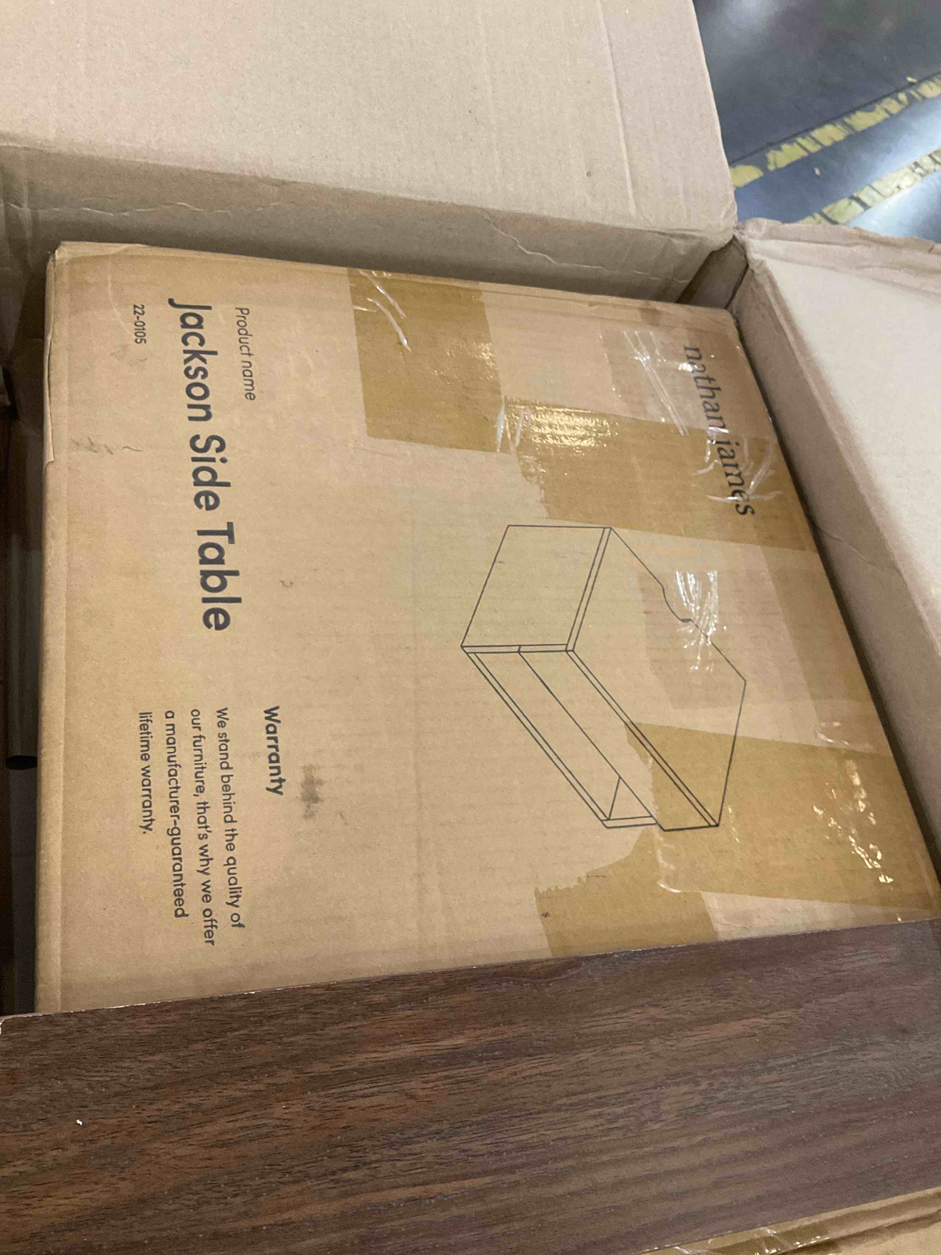 https://s3.amazonaws.com/lotting-images-prod/BargainHunt/EXS01538898_1715019830680.jpeg