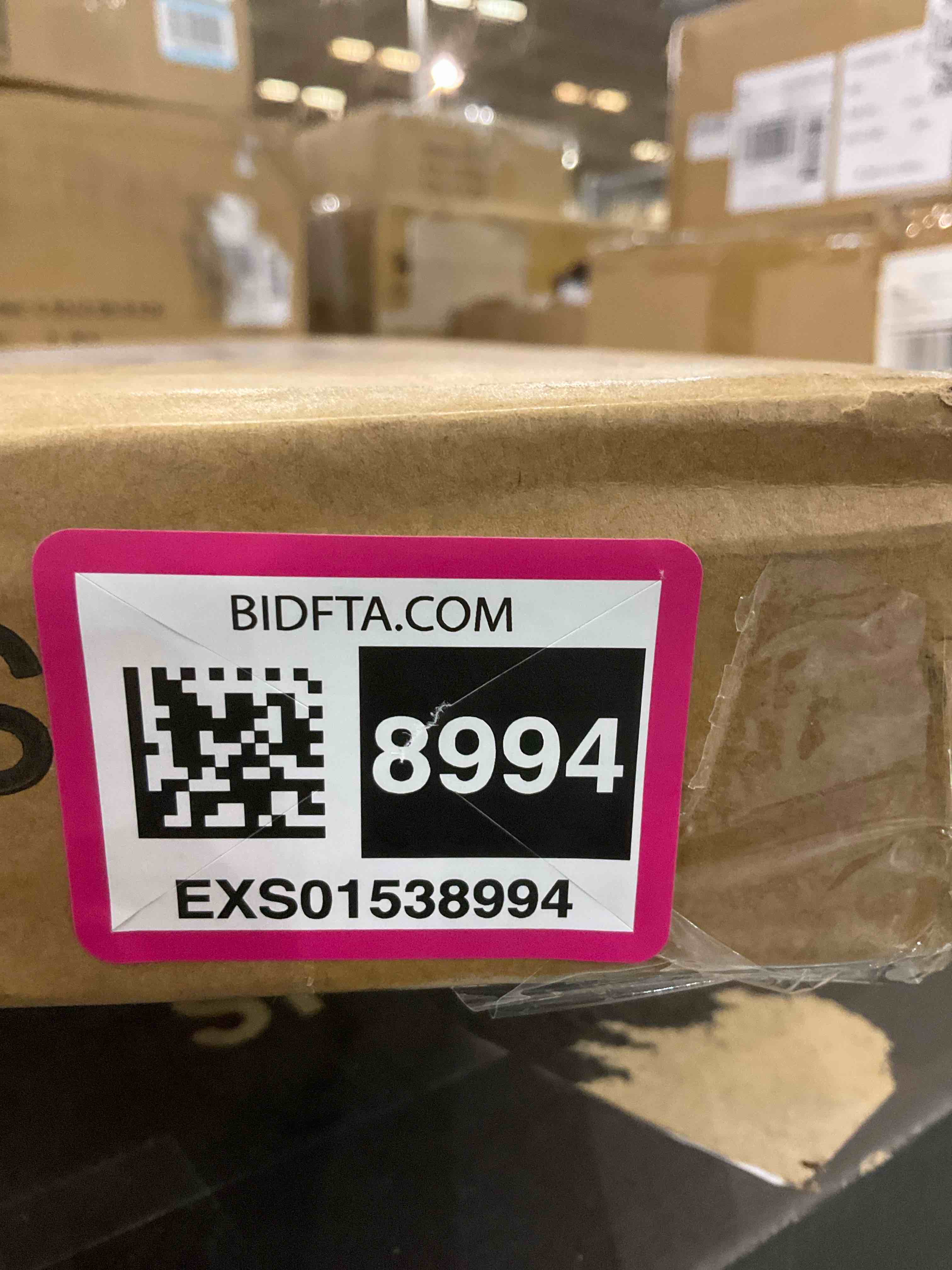 https://s3.amazonaws.com/lotting-images-prod/BargainHunt/EXS01538994_1715090648356.jpeg