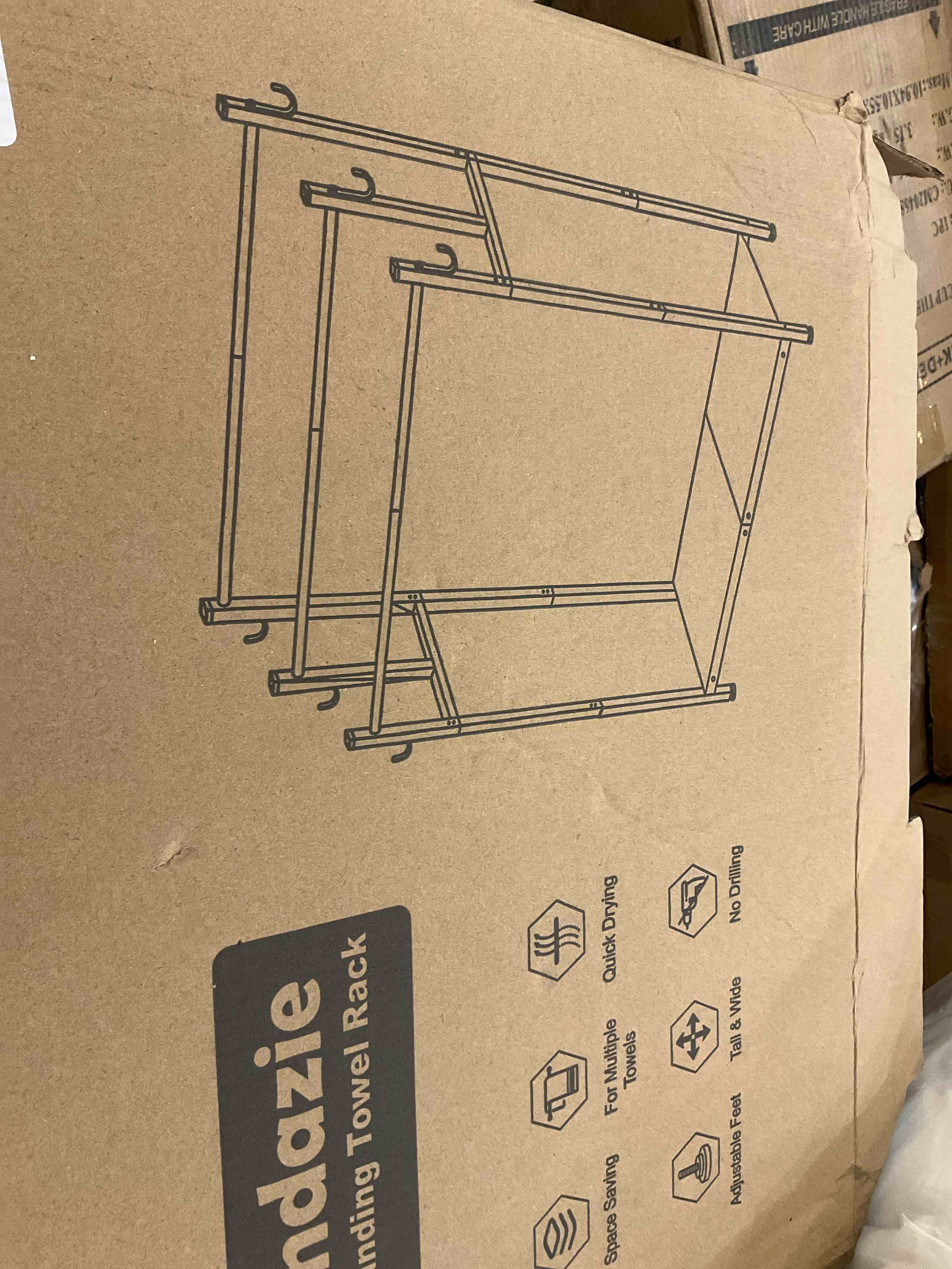 https://s3.amazonaws.com/lotting-images-prod/BargainHunt/EXS01539127_1715186376394.jpeg