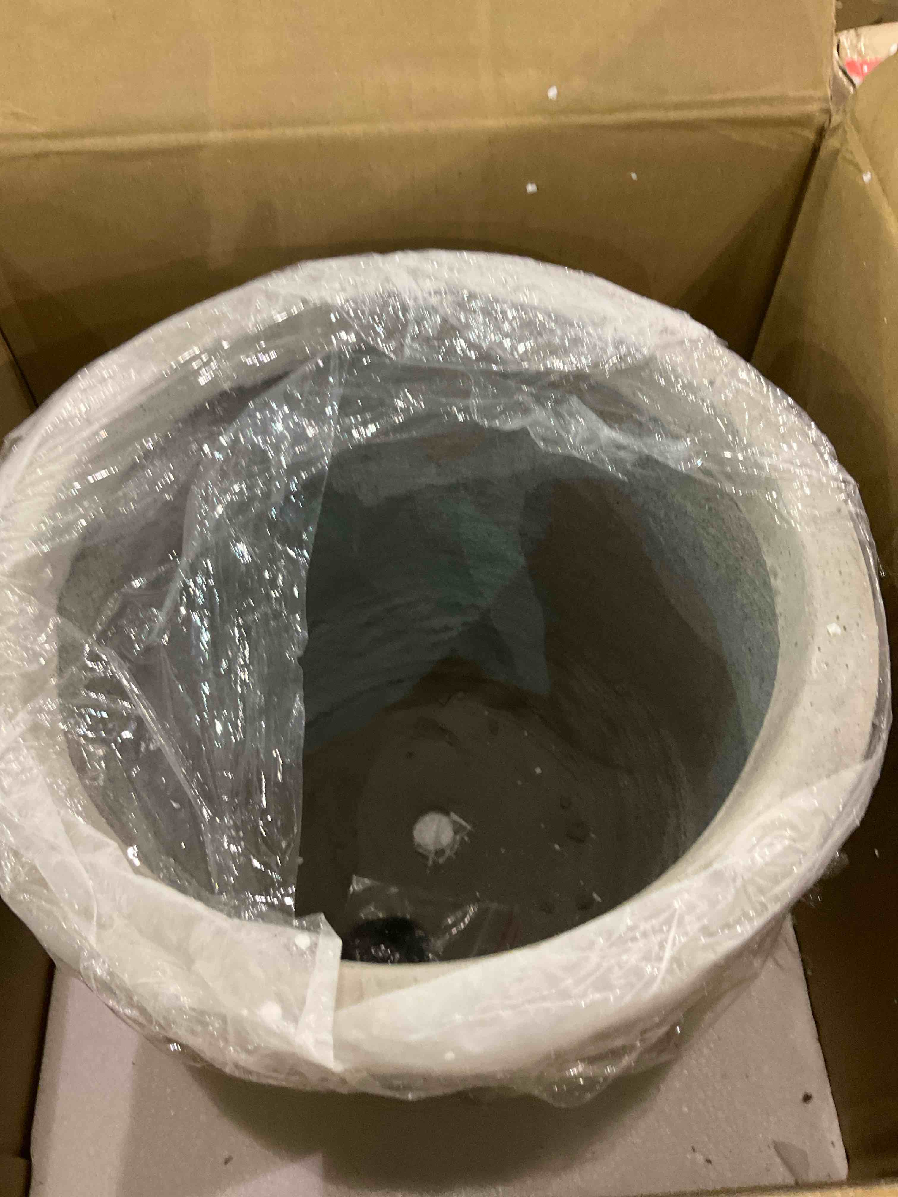 https://s3.amazonaws.com/lotting-images-prod/BargainHunt/EXS01539186_1715254068767.jpeg