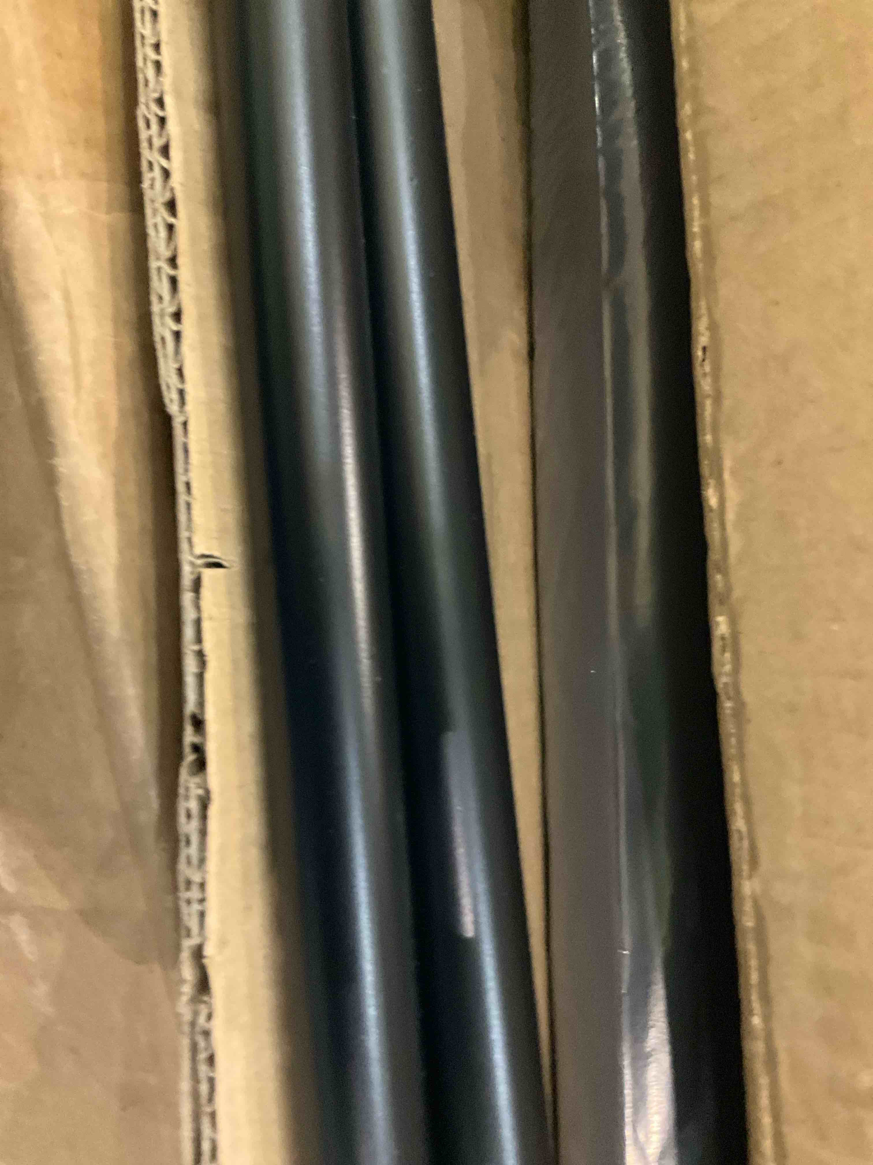 https://s3.amazonaws.com/lotting-images-prod/BargainHunt/EXS01539201_1715257020269.jpeg
