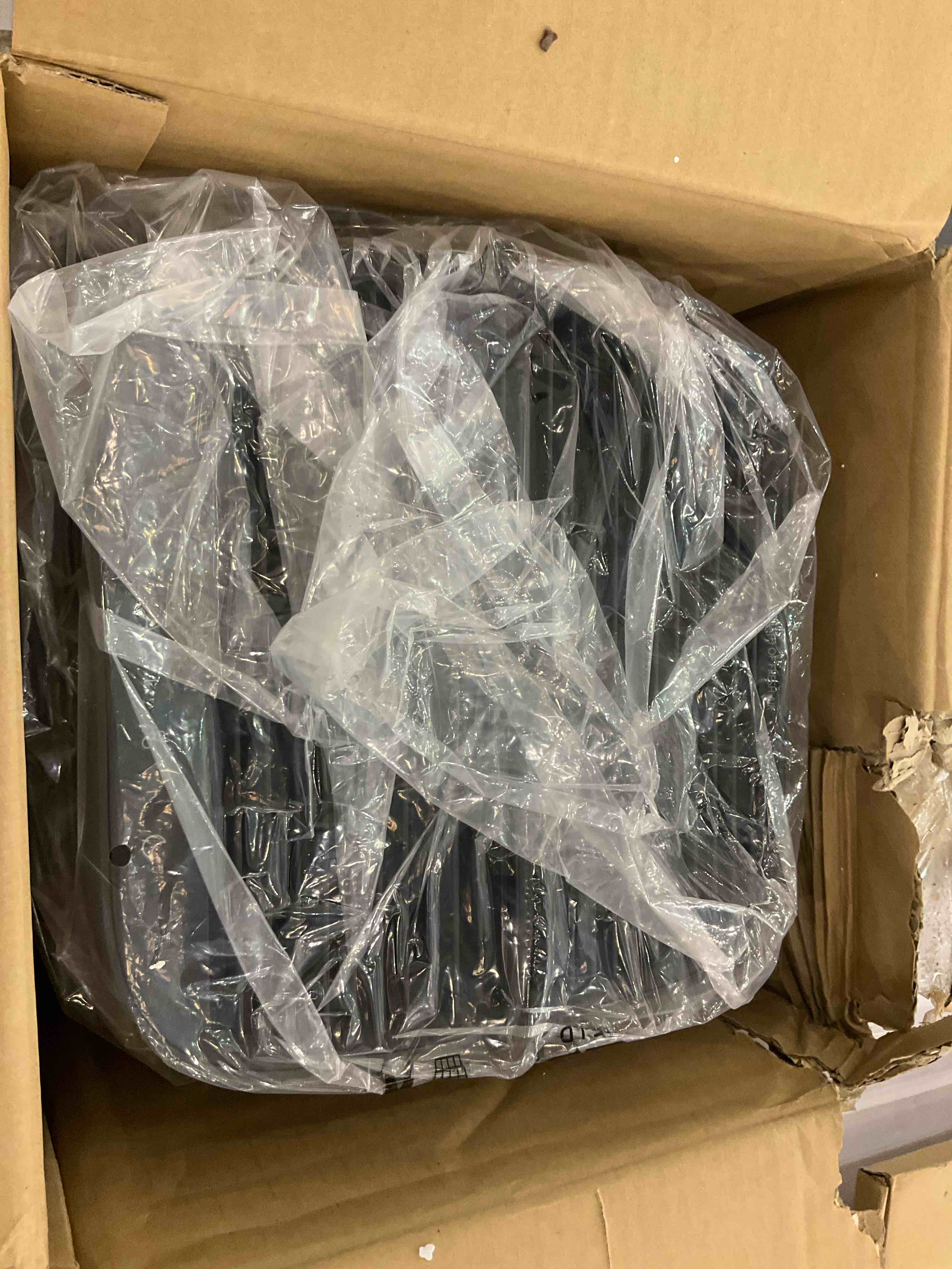 https://s3.amazonaws.com/lotting-images-prod/BargainHunt/EXS01539235_1715266153685.jpeg