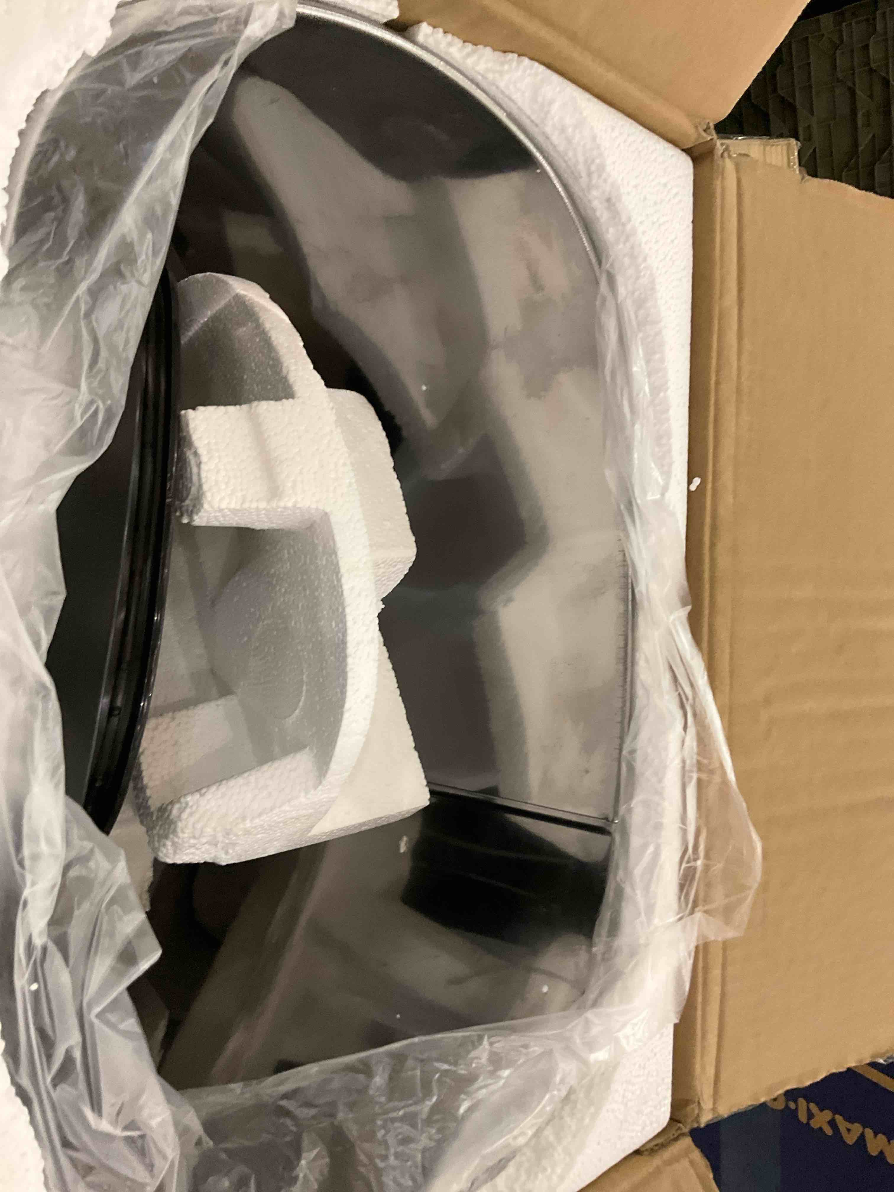 https://s3.amazonaws.com/lotting-images-prod/BargainHunt/EXS01539353_1715349239334.jpeg