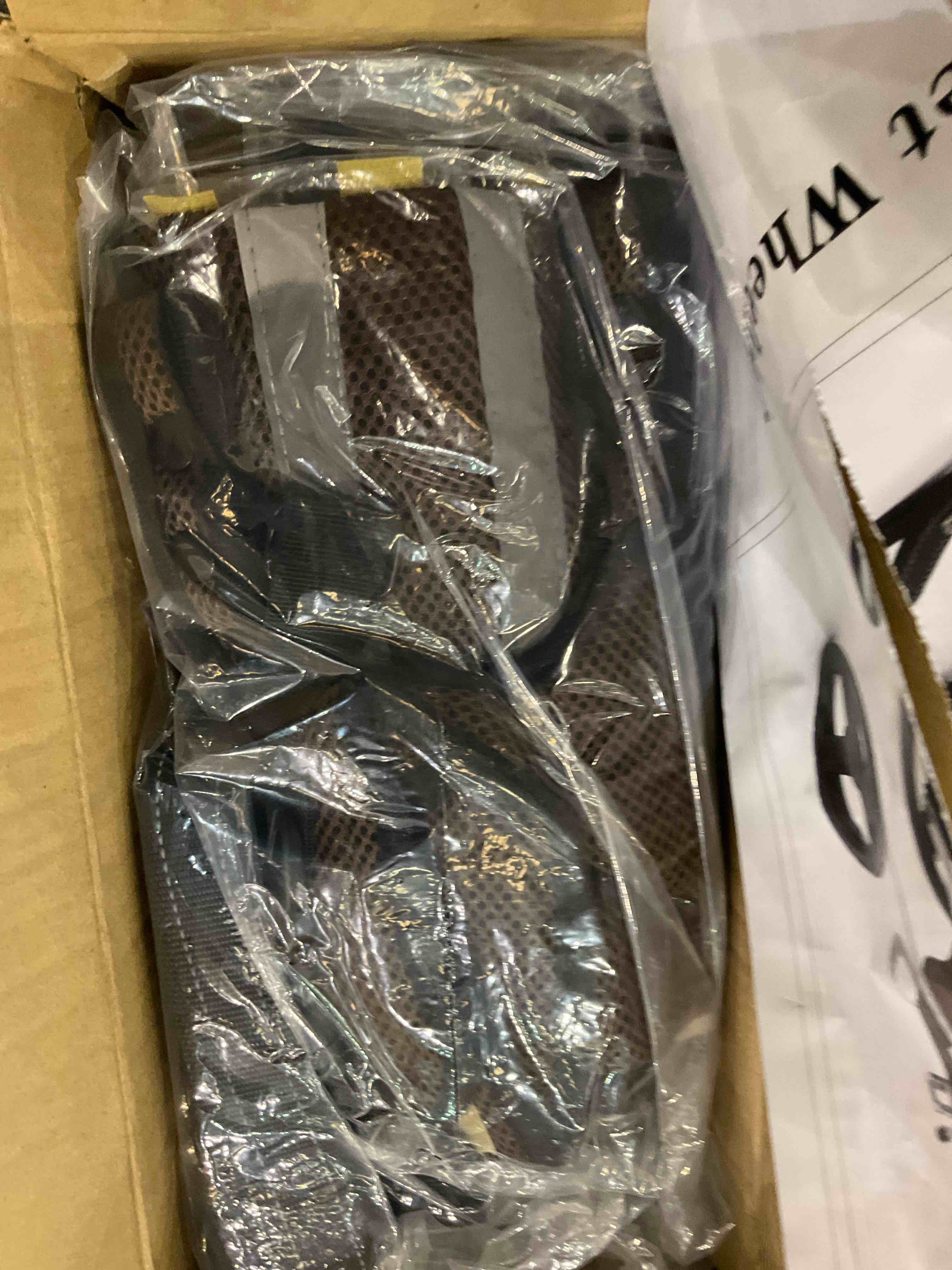 https://s3.amazonaws.com/lotting-images-prod/BargainHunt/EXS01539390_1715355317984.jpeg
