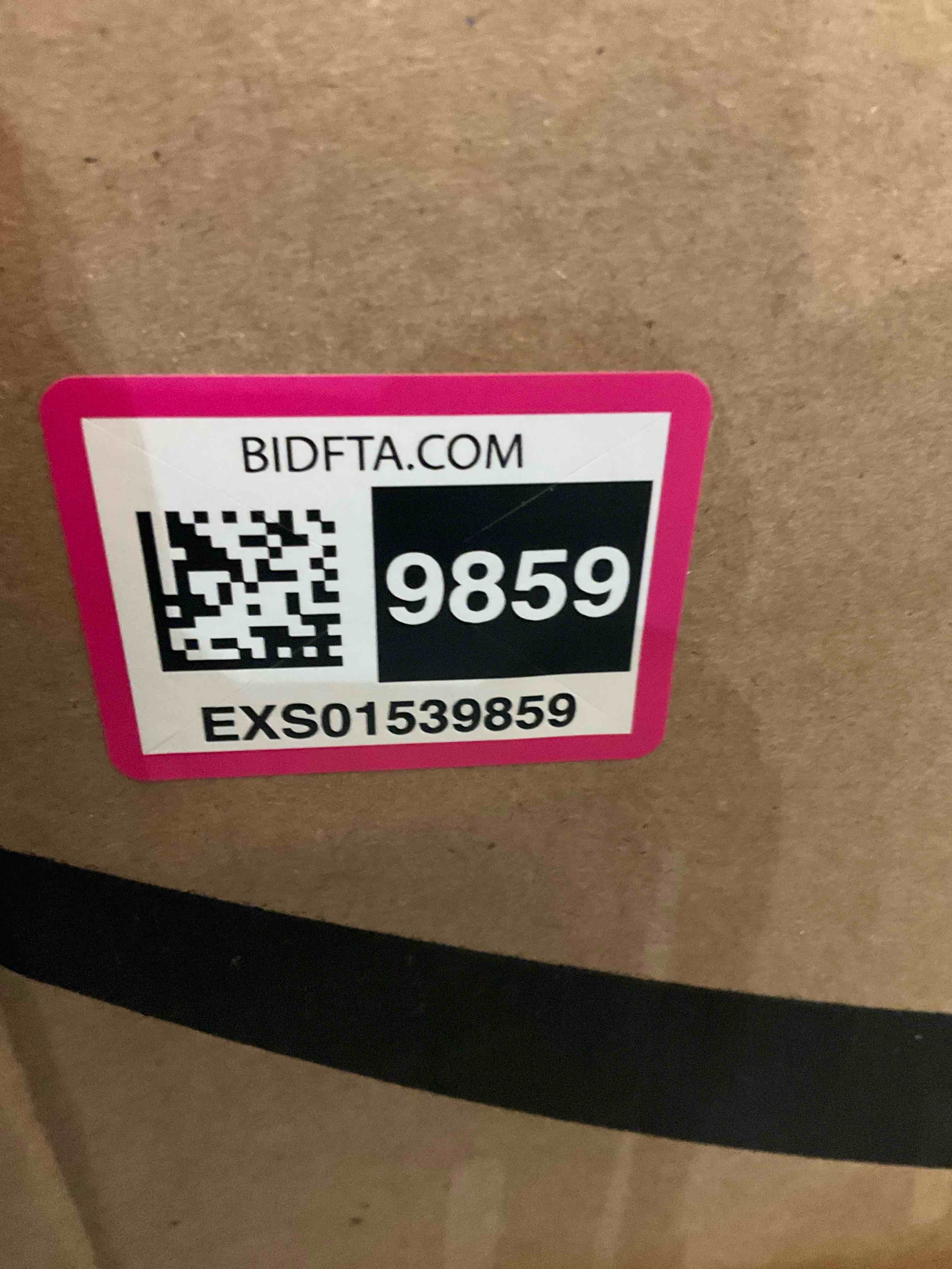 https://s3.amazonaws.com/lotting-images-prod/BargainHunt/EXS01539859_1718980315008.jpeg