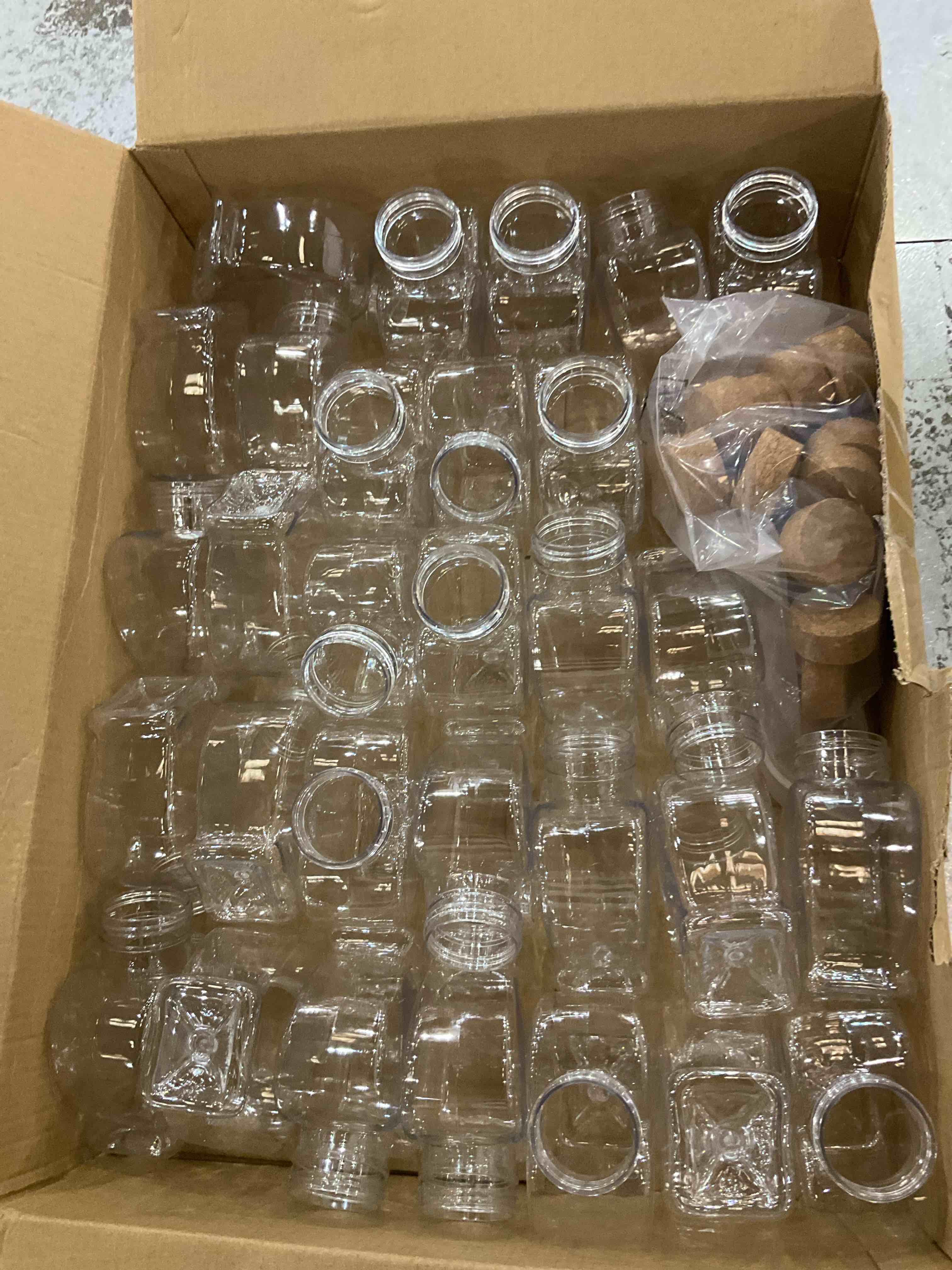 https://s3.amazonaws.com/lotting-images-prod/BargainHunt/EXS01540154_1715782920943.jpeg