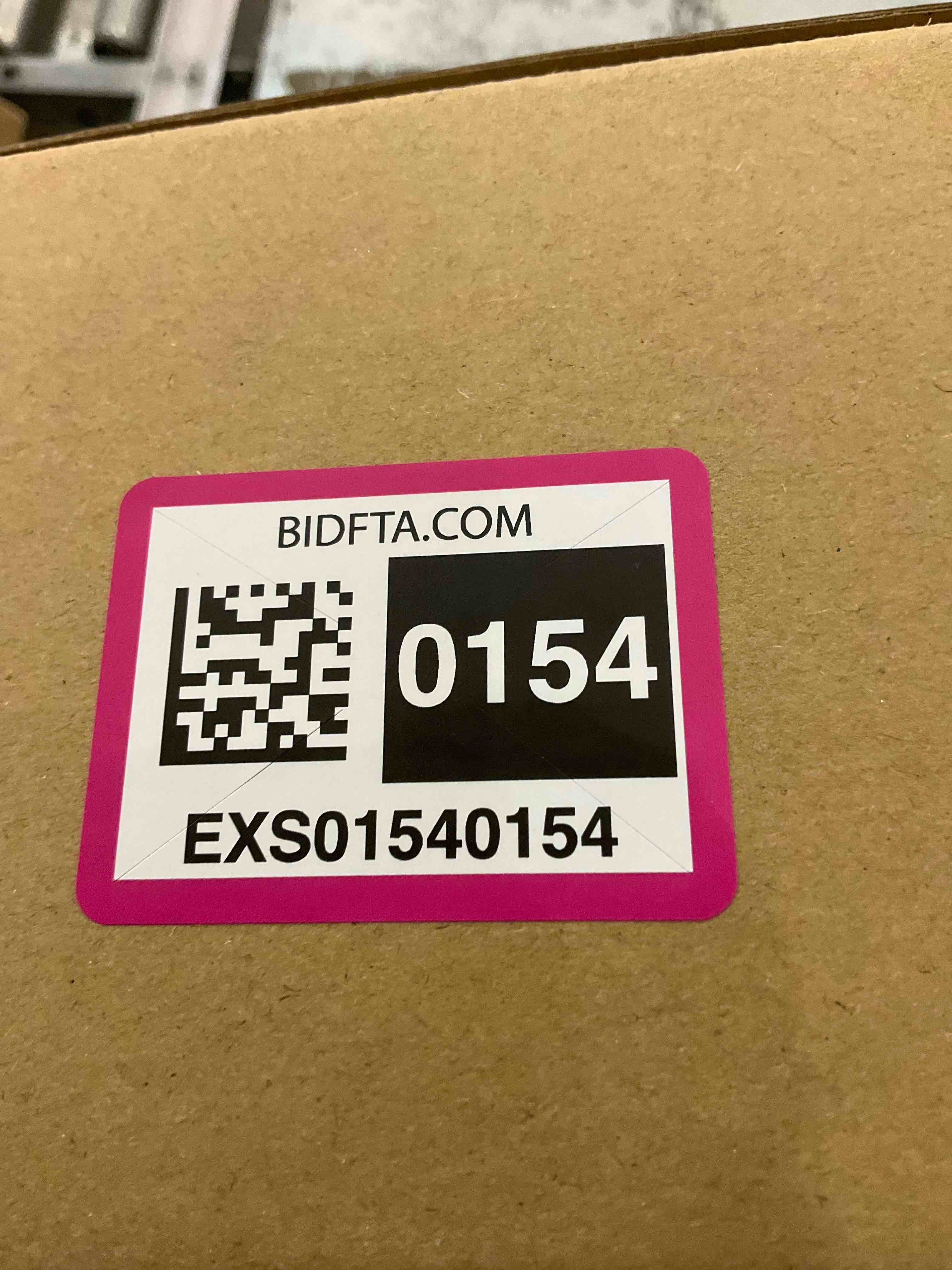 https://s3.amazonaws.com/lotting-images-prod/BargainHunt/EXS01540154_1715782982276.jpeg