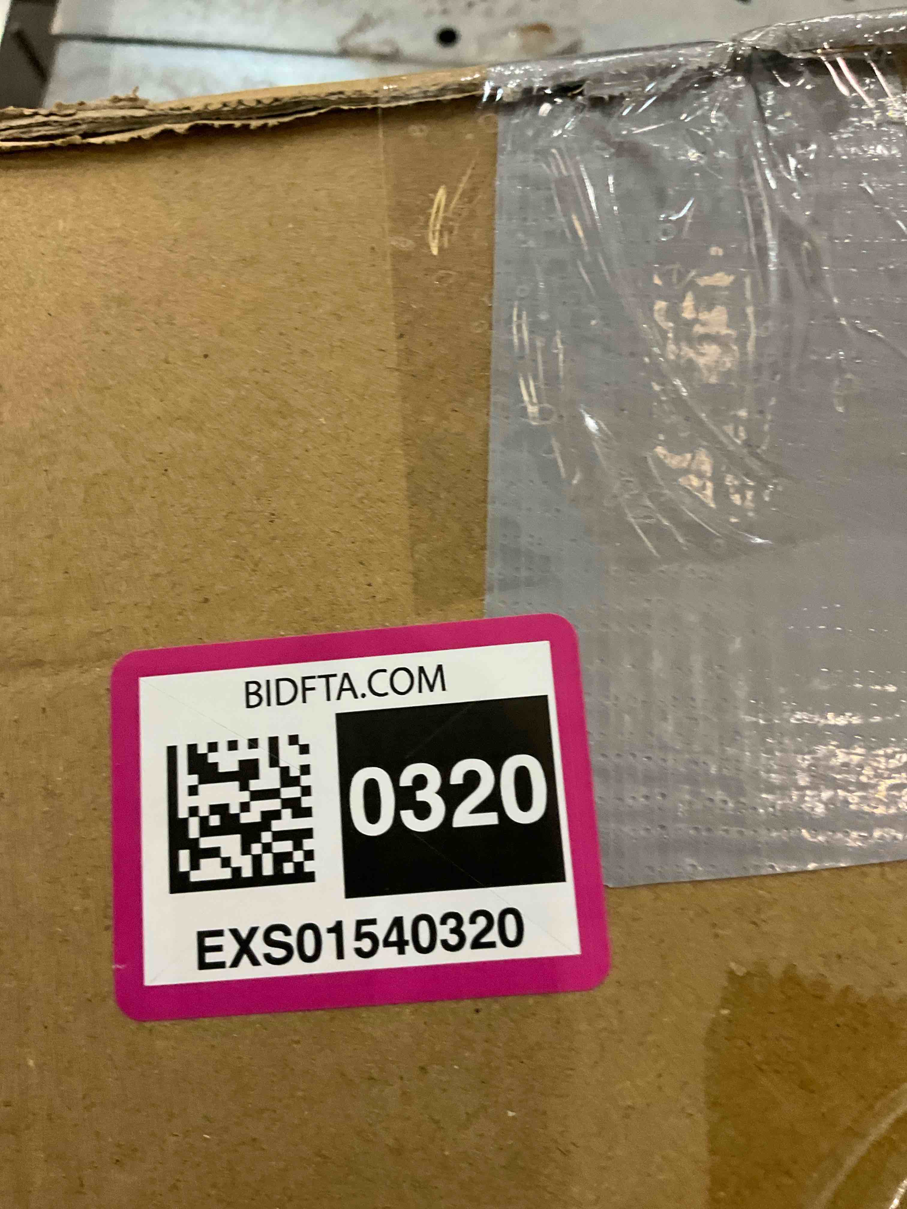 https://s3.amazonaws.com/lotting-images-prod/BargainHunt/EXS01540320_1715867641232.jpeg