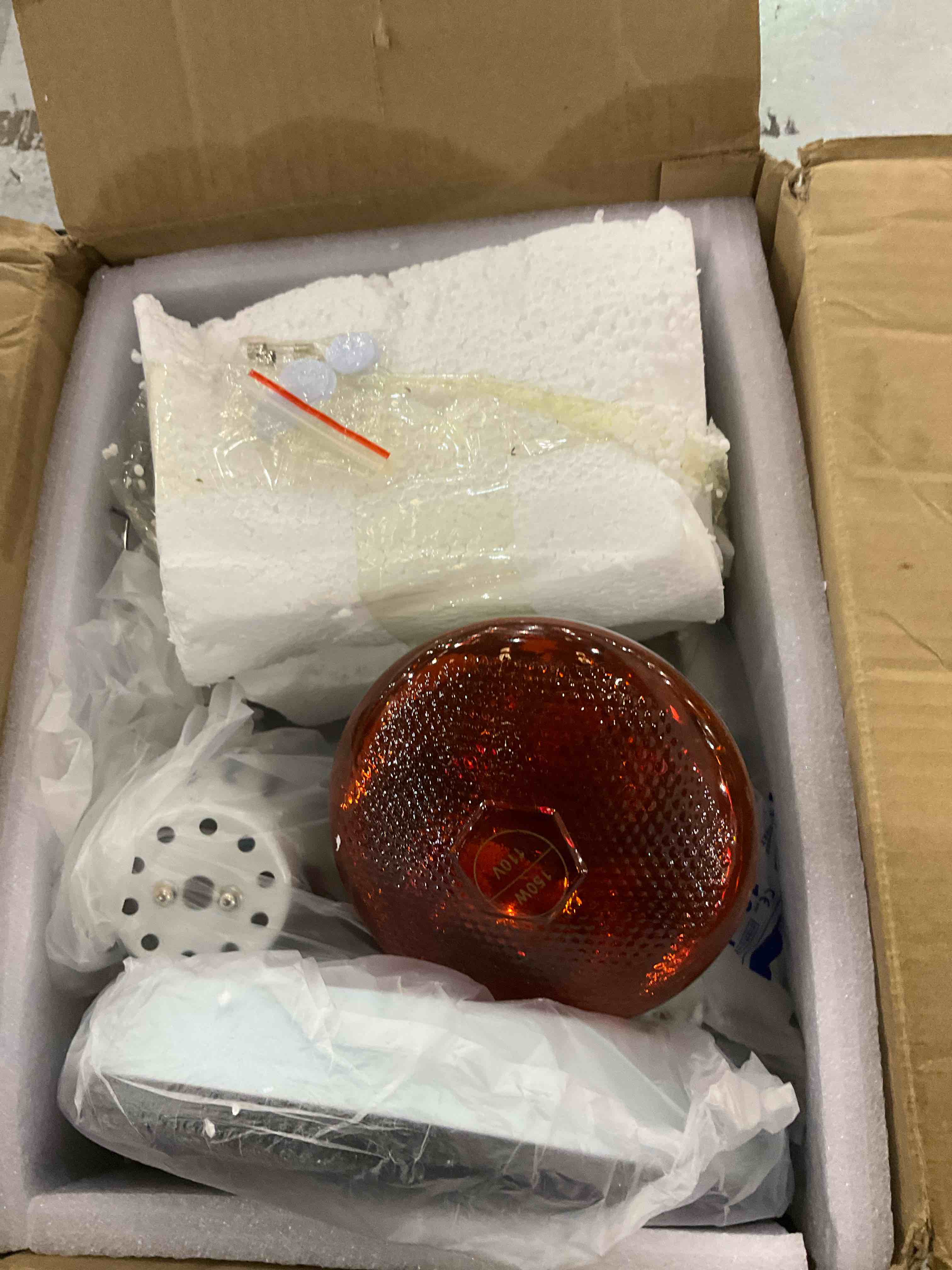 https://s3.amazonaws.com/lotting-images-prod/BargainHunt/EXS01540321_1715867700828.jpeg