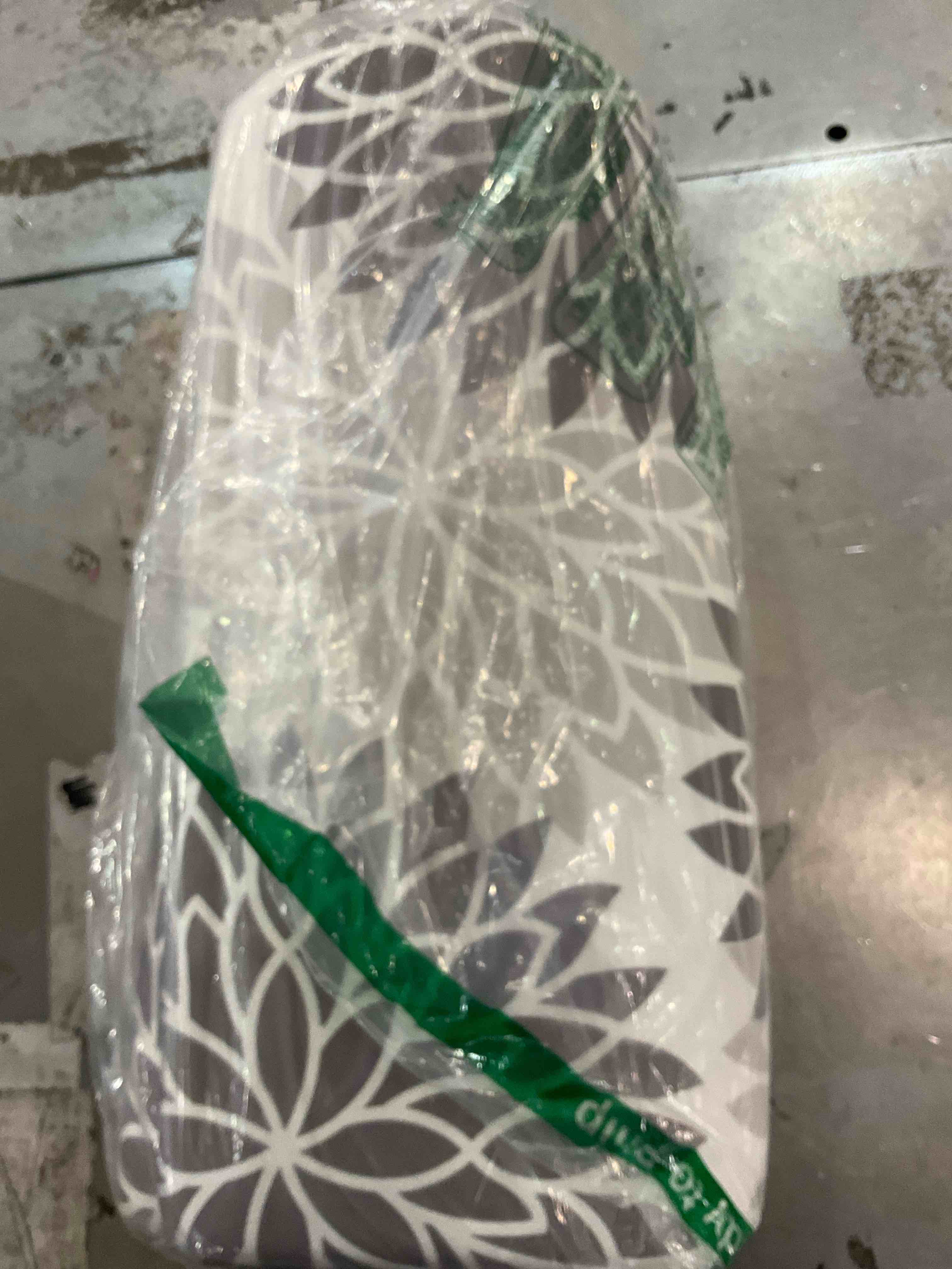 https://s3.amazonaws.com/lotting-images-prod/BargainHunt/EXS01540327_1715868114405.jpeg