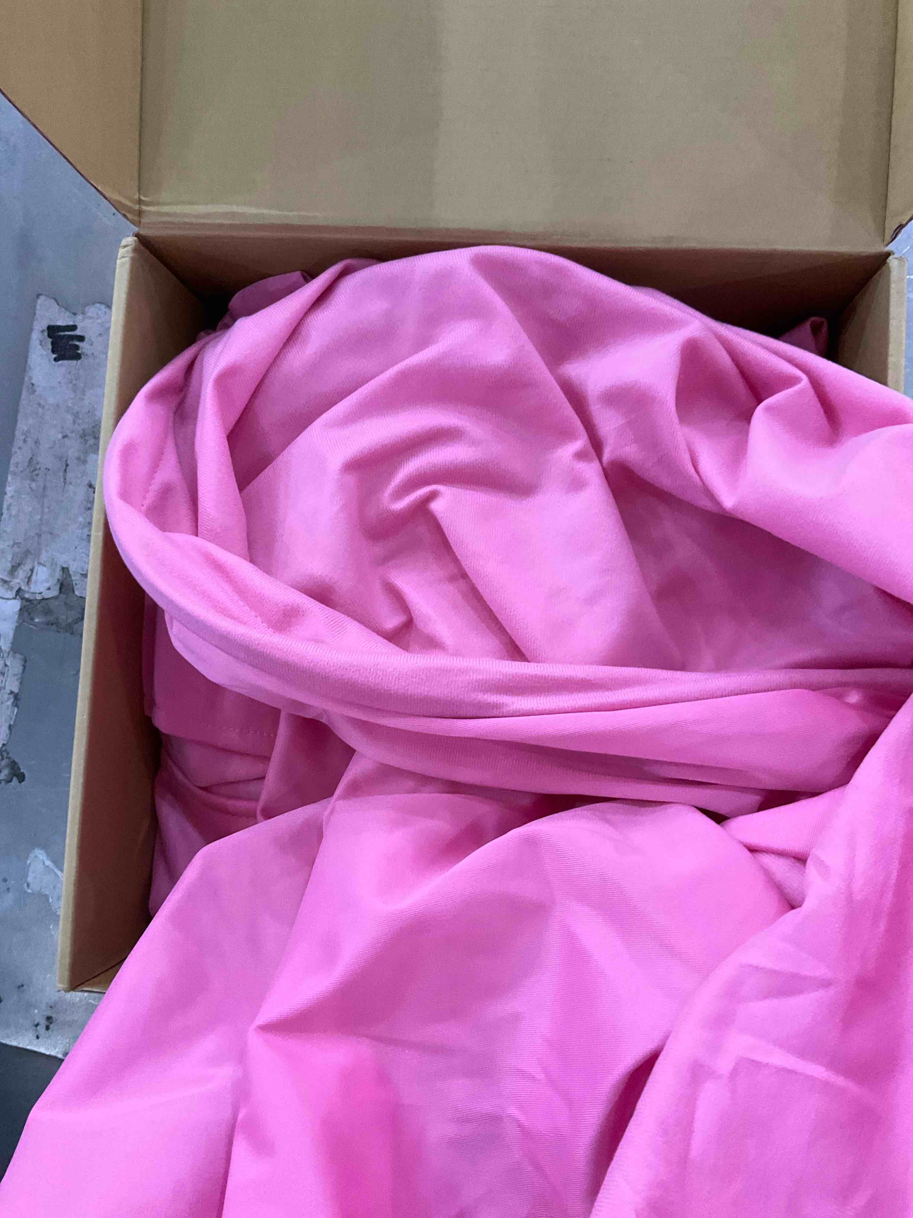 https://s3.amazonaws.com/lotting-images-prod/BargainHunt/EXS01540368_1715873031251.jpeg