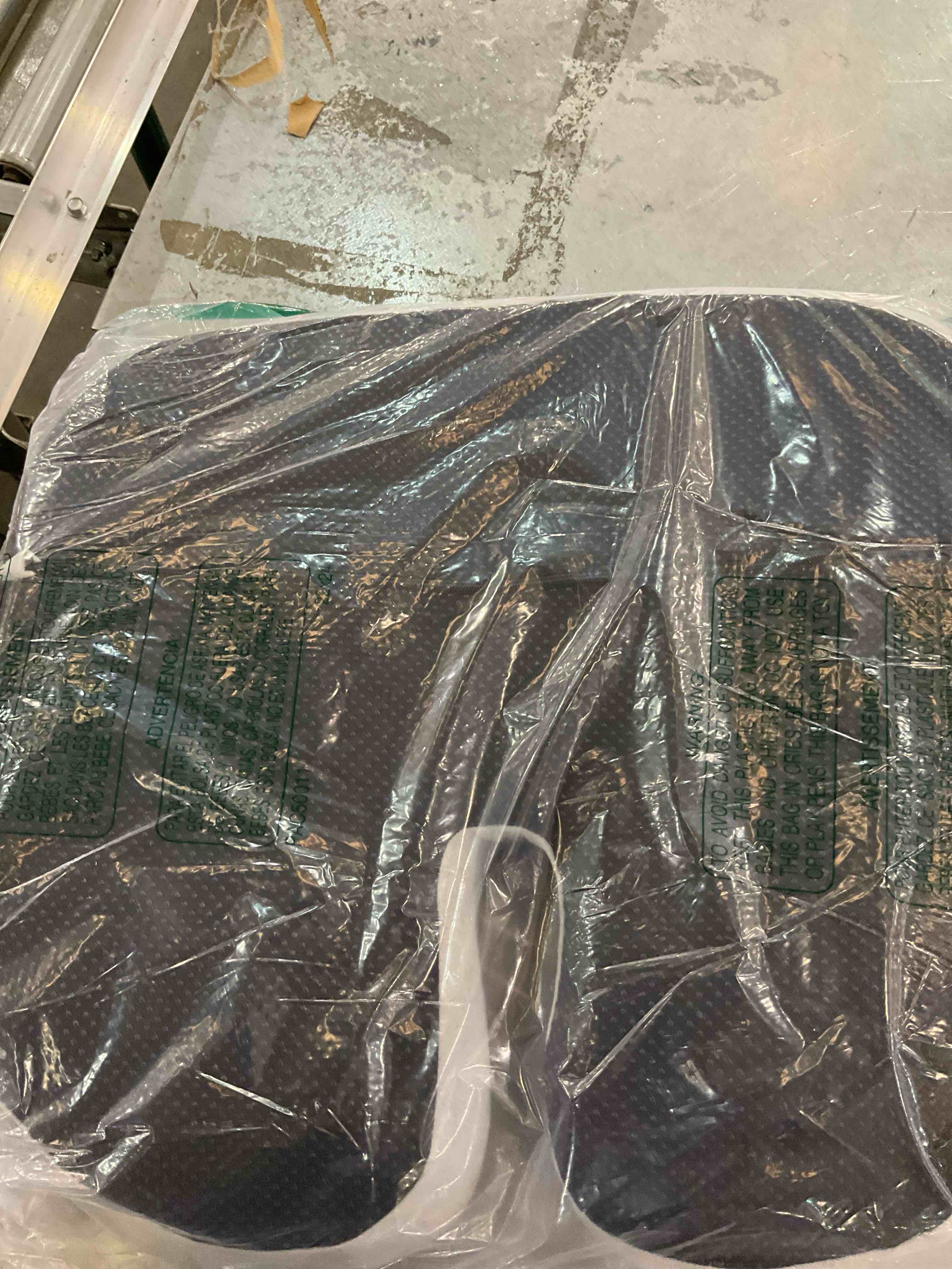 https://s3.amazonaws.com/lotting-images-prod/BargainHunt/EXS01540427_1715884920406.jpeg