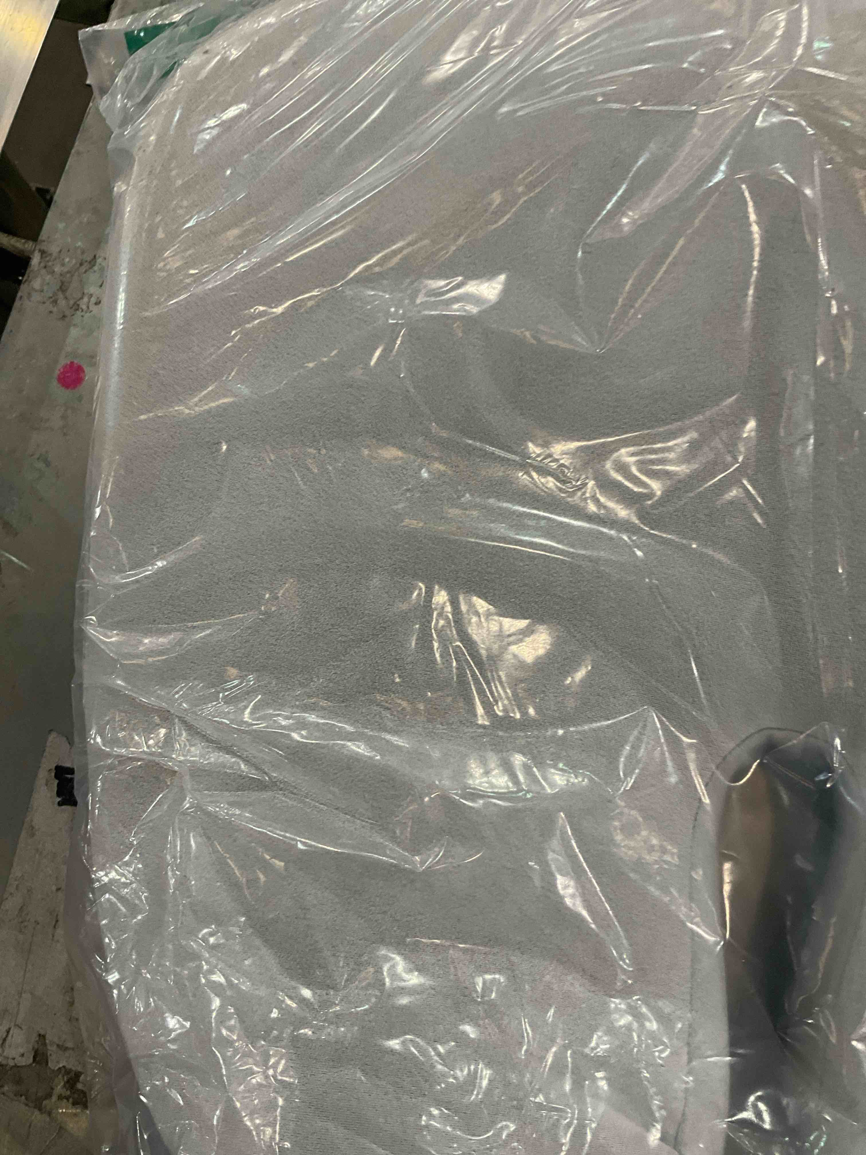 https://s3.amazonaws.com/lotting-images-prod/BargainHunt/EXS01540427_1715884939541.jpeg