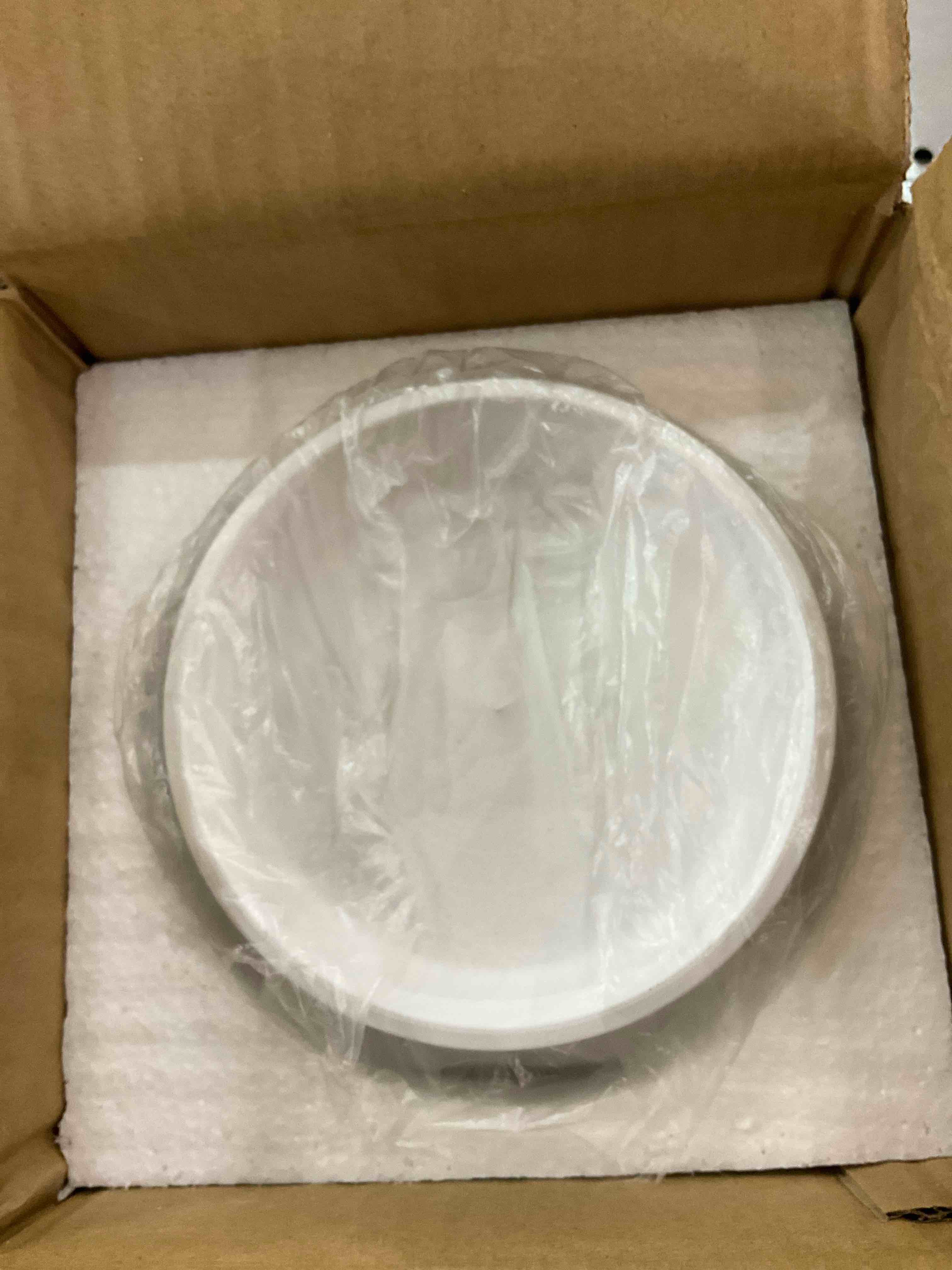 https://s3.amazonaws.com/lotting-images-prod/BargainHunt/EXS01540435_1715885887956.jpeg