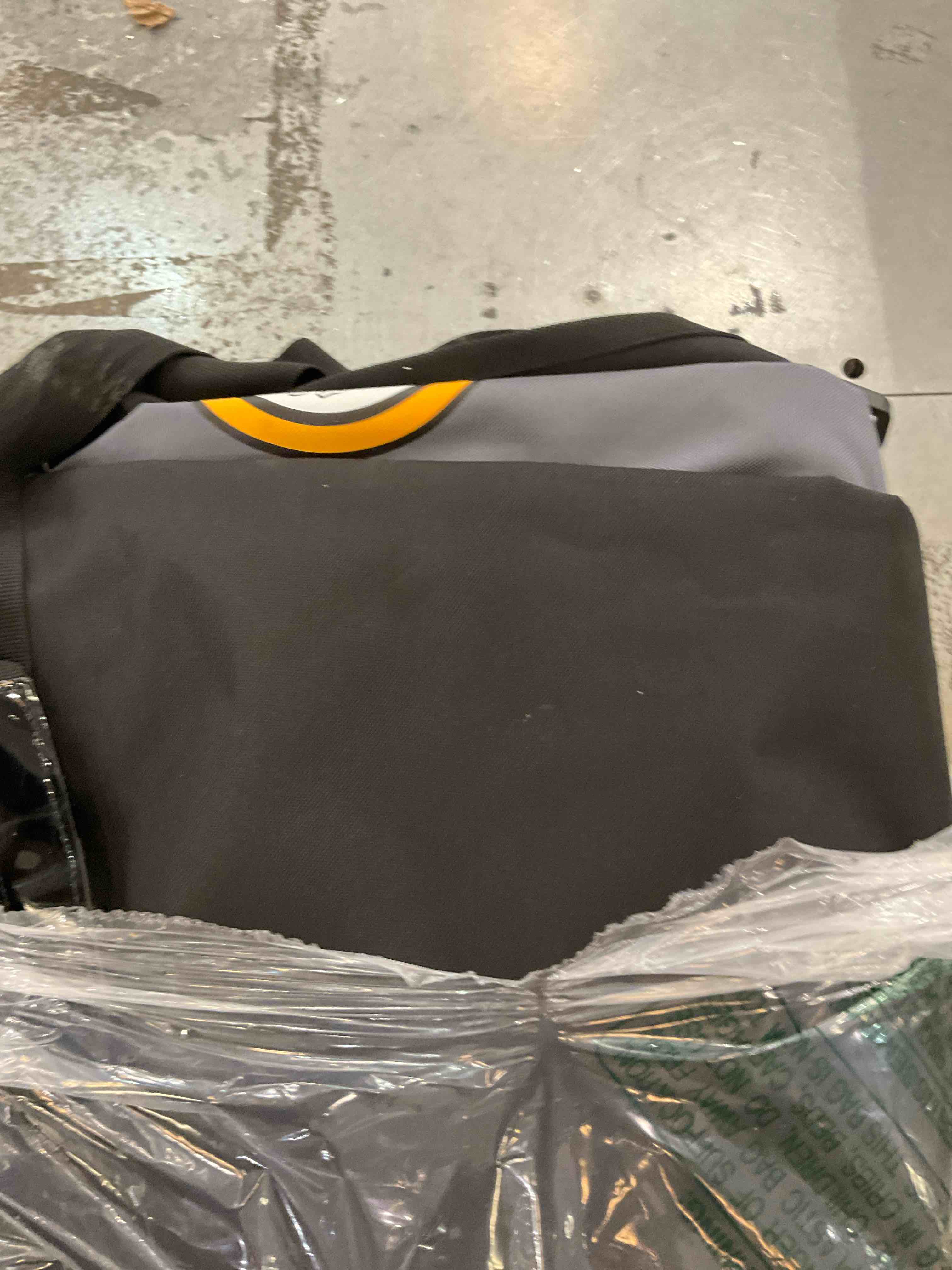 https://s3.amazonaws.com/lotting-images-prod/BargainHunt/EXS01540571_1715189048373.jpeg