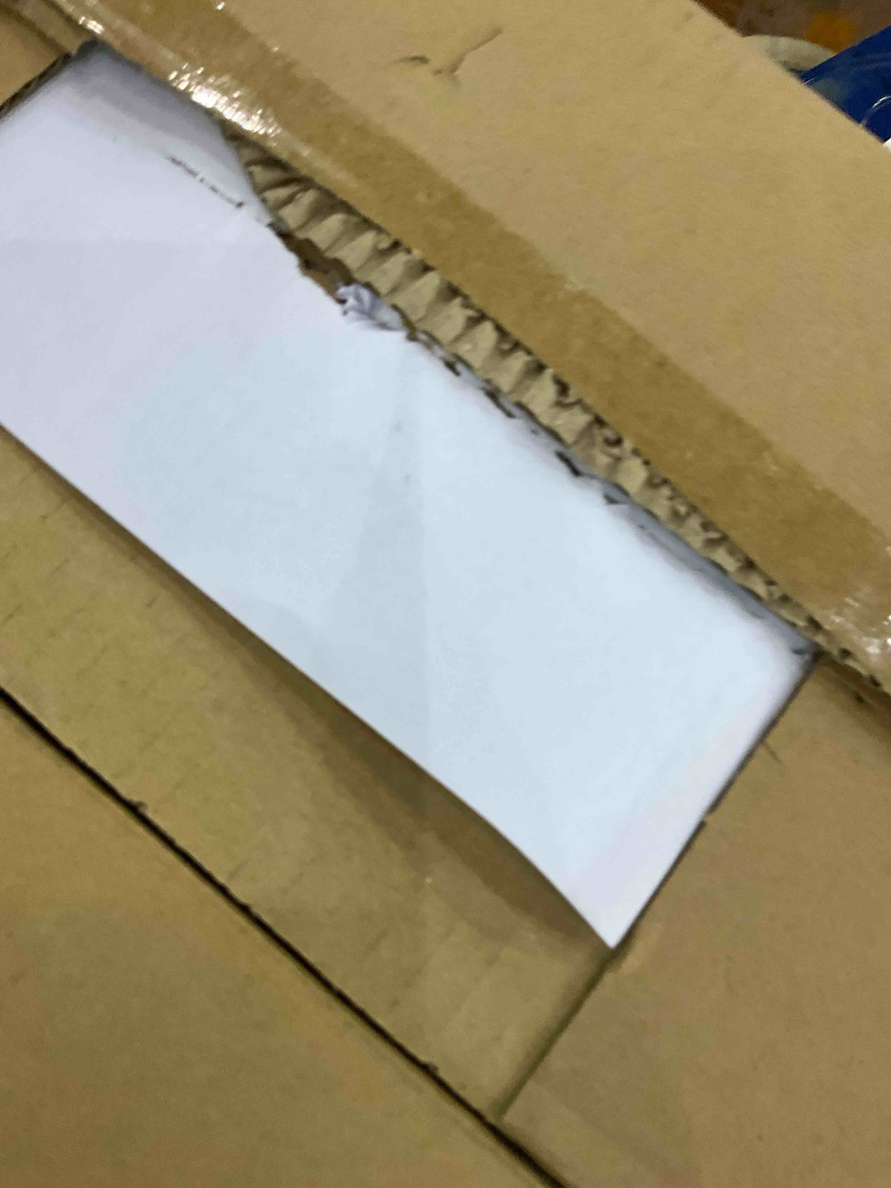 https://s3.amazonaws.com/lotting-images-prod/BargainHunt/EXS01541105_1715610327002.jpeg