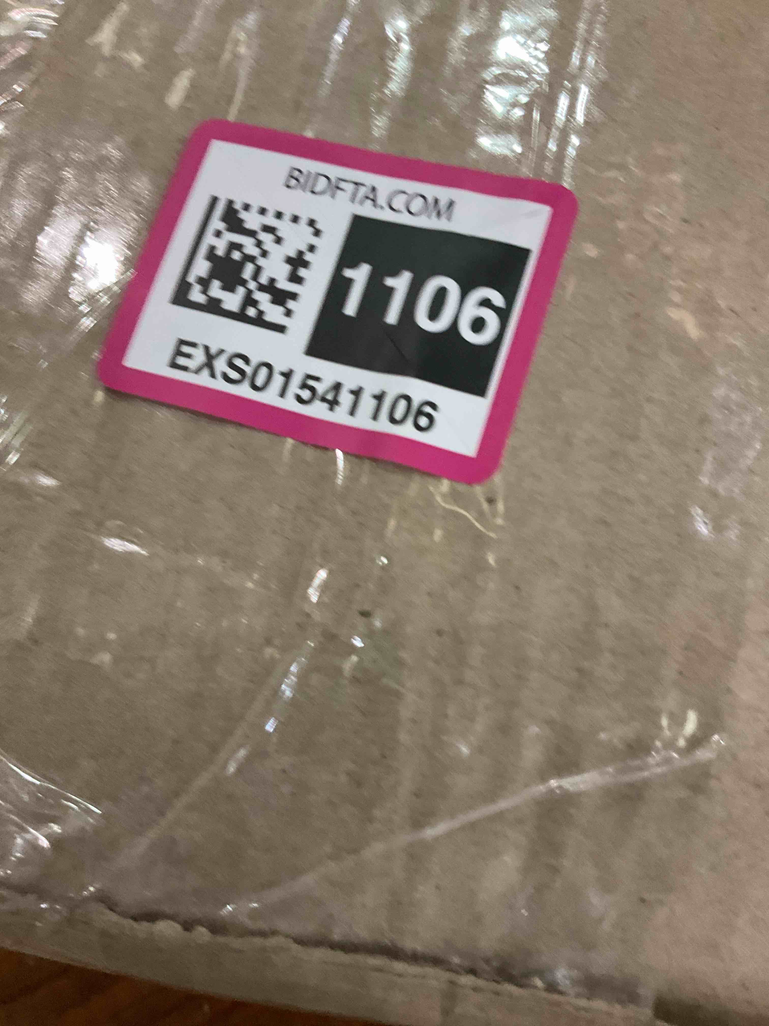 https://s3.amazonaws.com/lotting-images-prod/BargainHunt/EXS01541106_1715610403353.jpeg