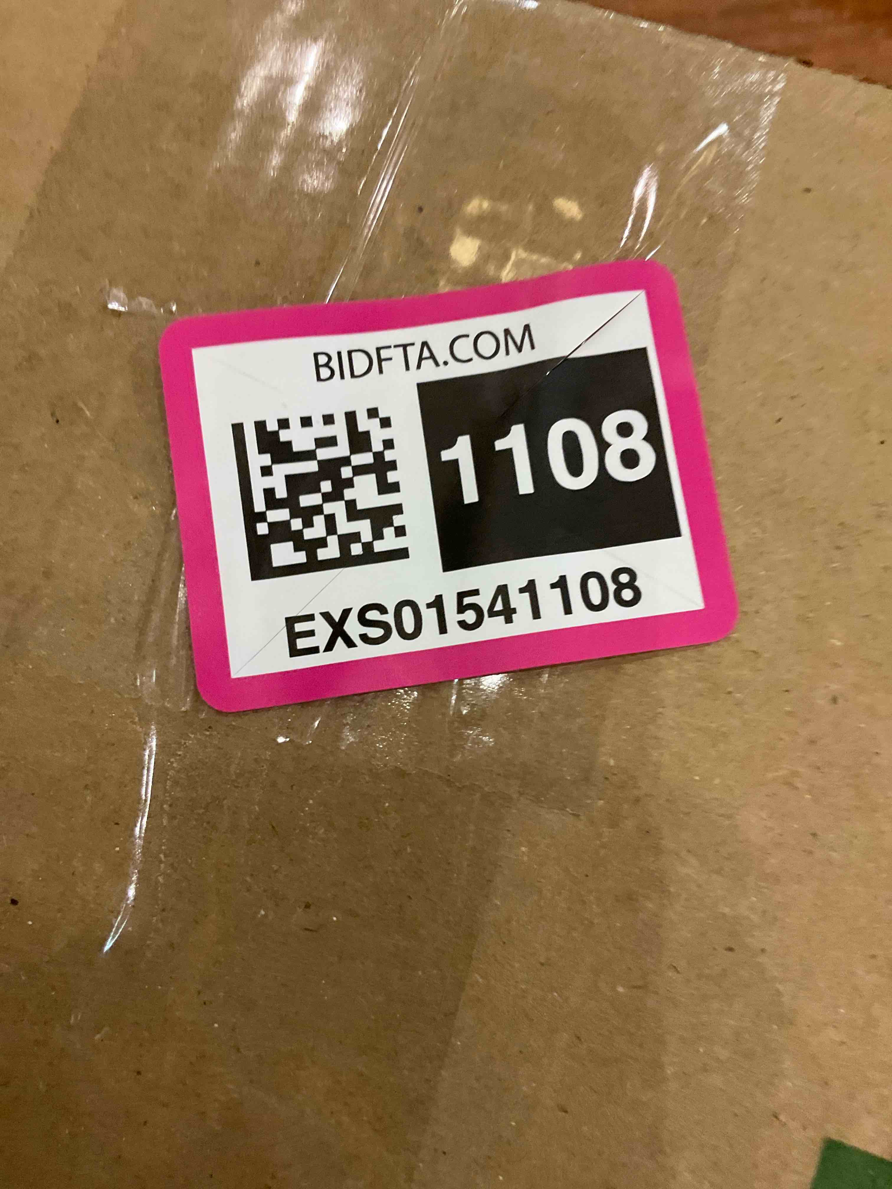 https://s3.amazonaws.com/lotting-images-prod/BargainHunt/EXS01541108_1715610584699.jpeg