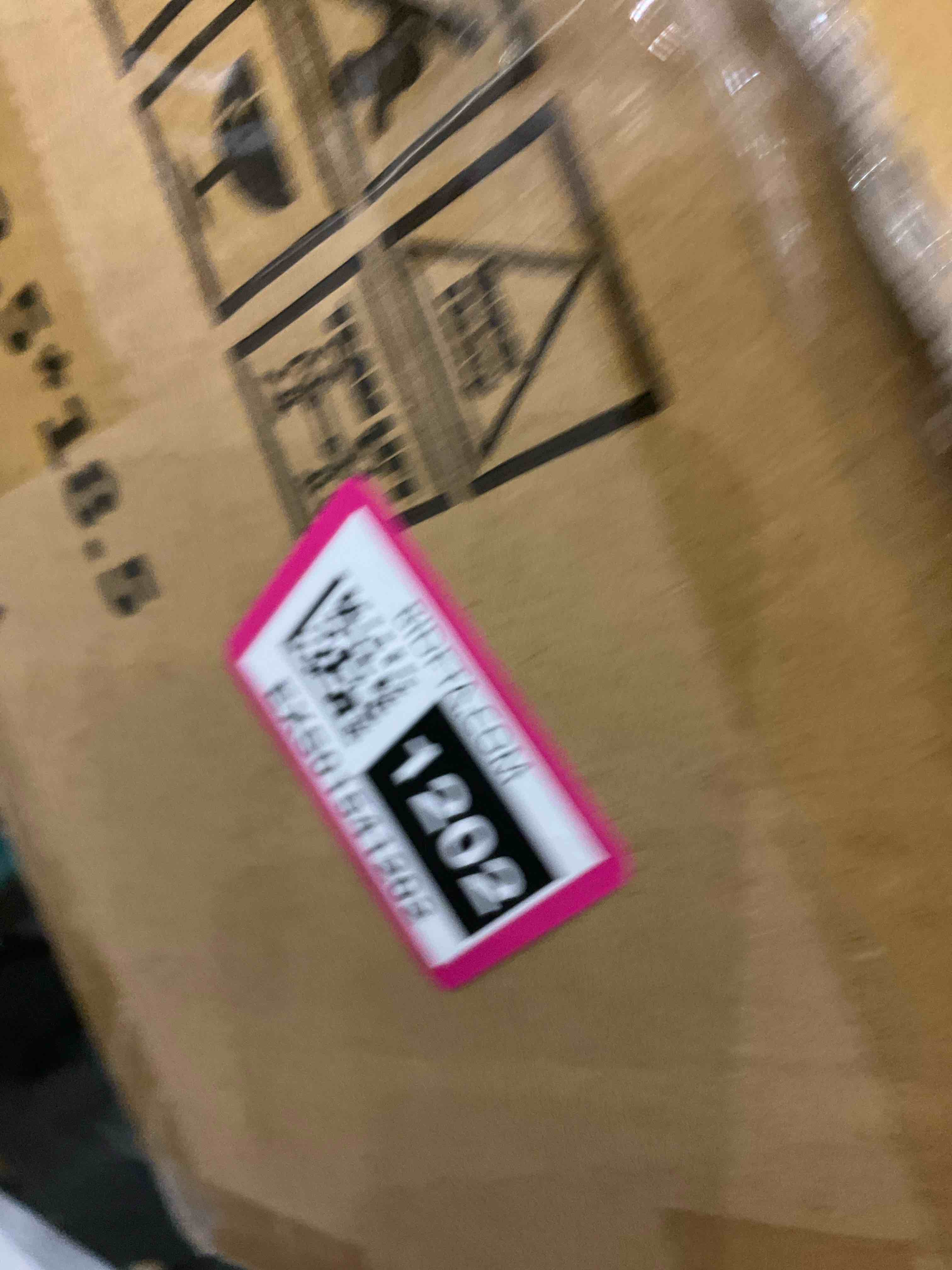 https://s3.amazonaws.com/lotting-images-prod/BargainHunt/EXS01541202_1715625015637.jpeg