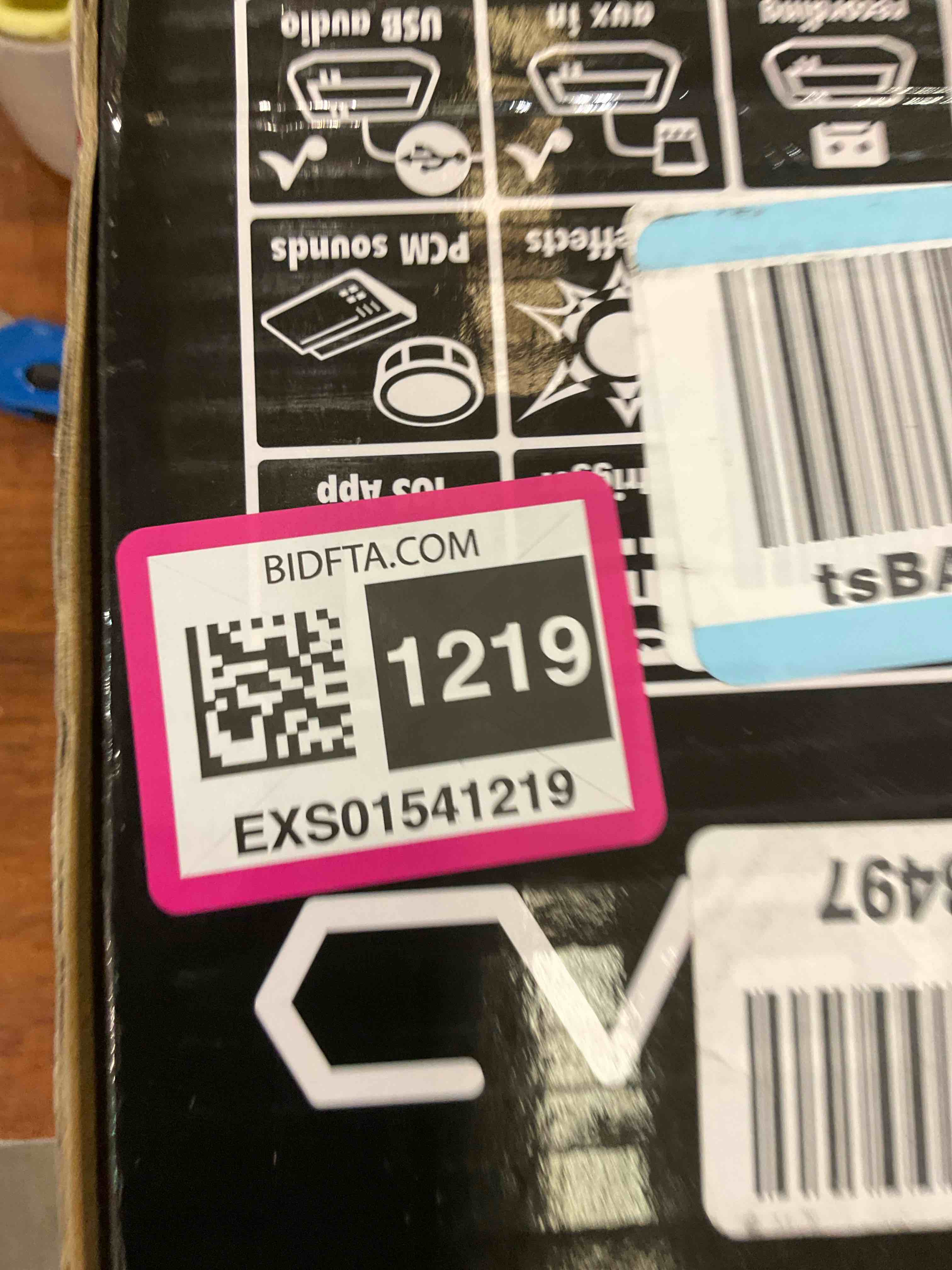https://s3.amazonaws.com/lotting-images-prod/BargainHunt/EXS01541219_1715626922332.jpeg