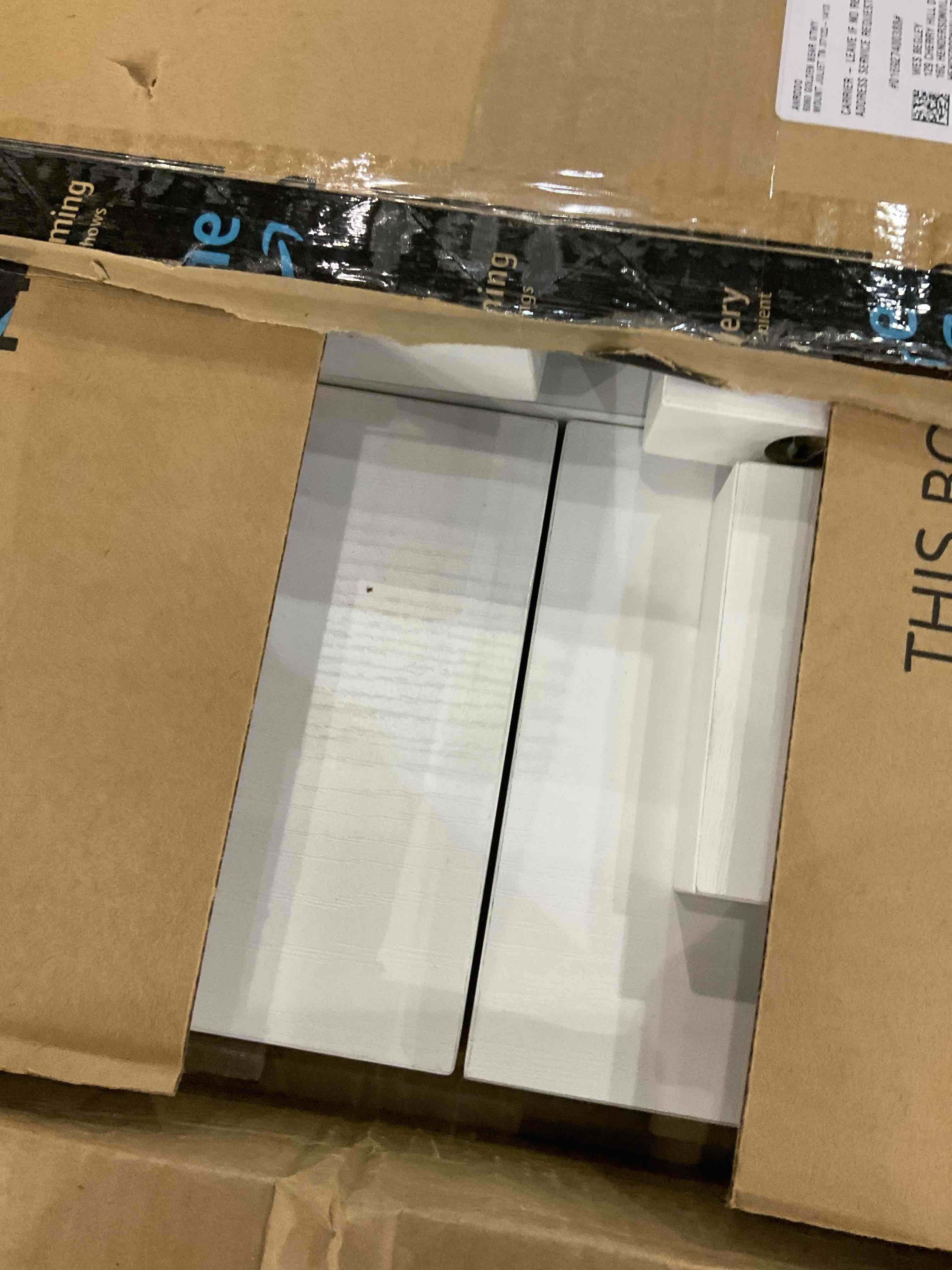 https://s3.amazonaws.com/lotting-images-prod/BargainHunt/EXS01541252_1715688740340.jpeg