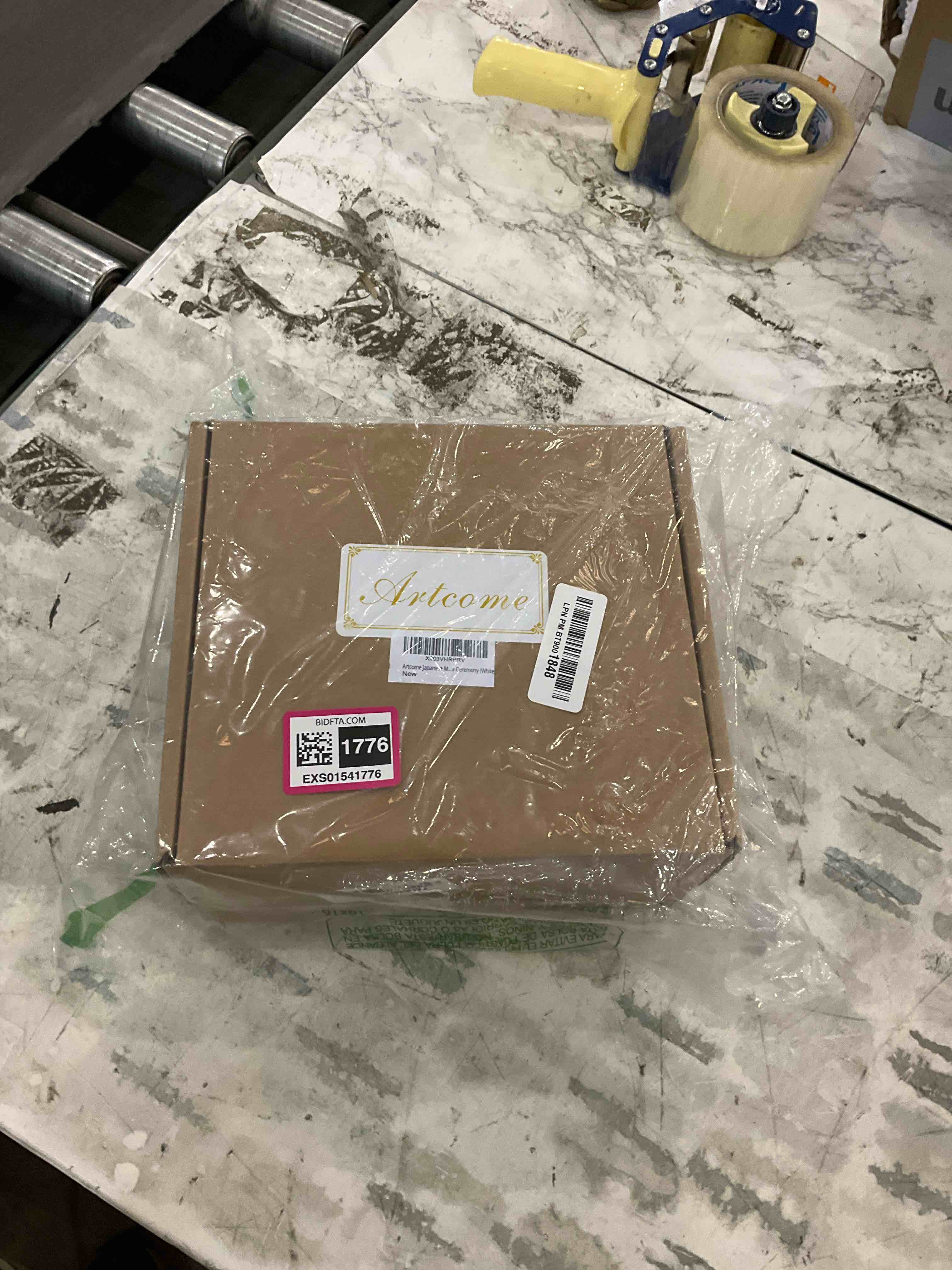 https://s3.amazonaws.com/lotting-images-prod/BargainHunt/EXS01541776_1715775465401.jpeg
