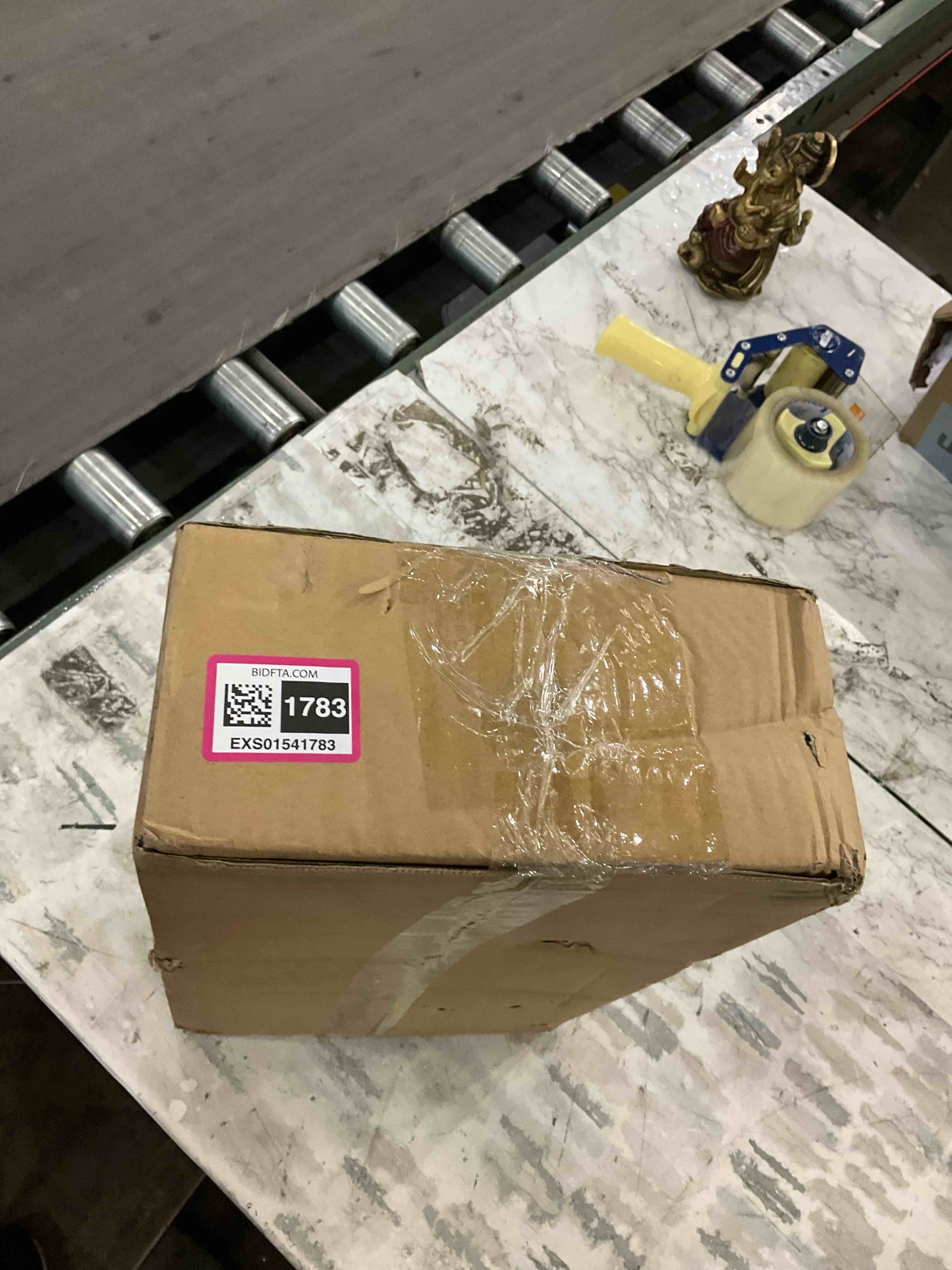https://s3.amazonaws.com/lotting-images-prod/BargainHunt/EXS01541783_1715775988486.jpeg