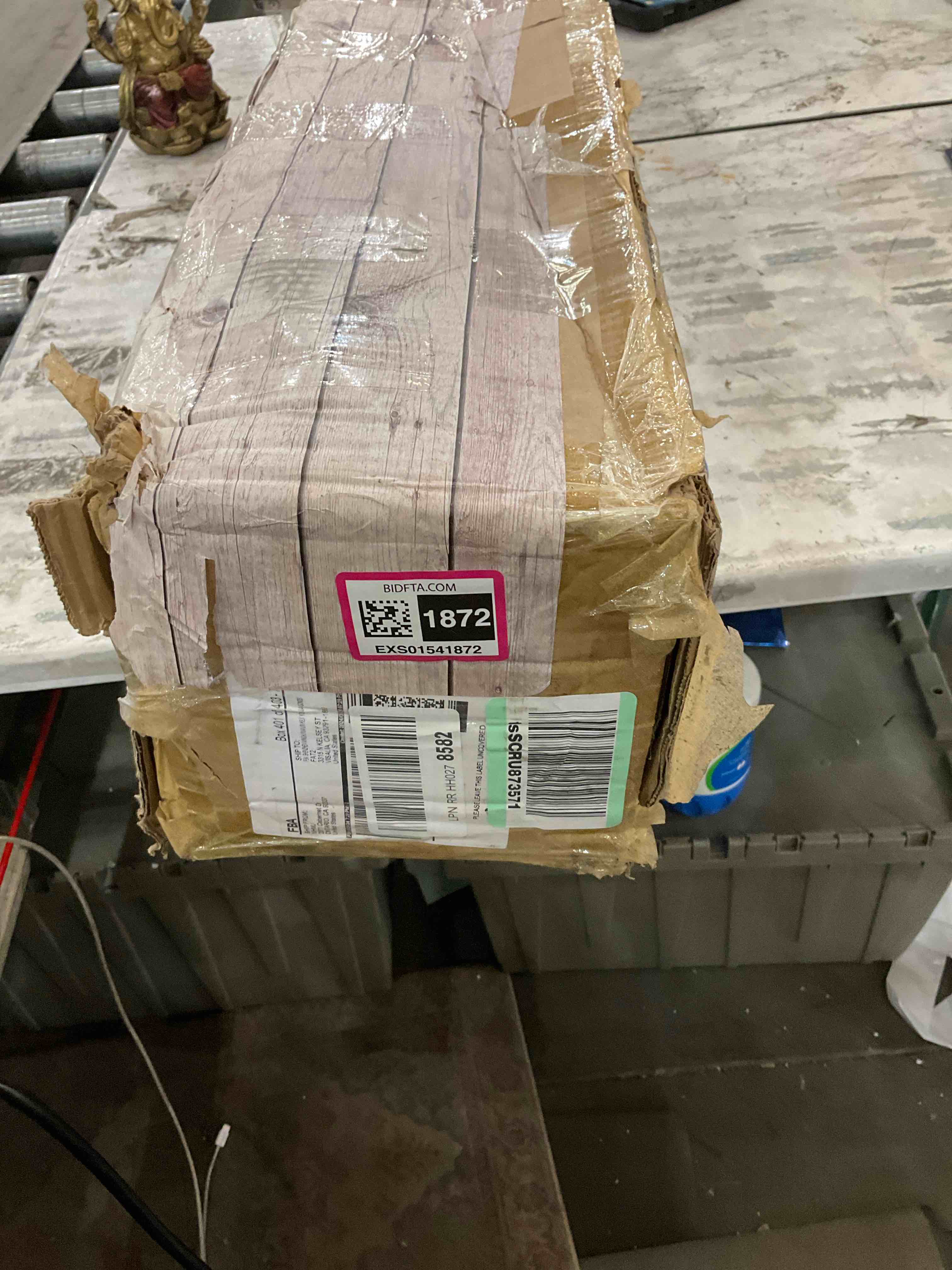 https://s3.amazonaws.com/lotting-images-prod/BargainHunt/EXS01541872_1715797885937.jpeg