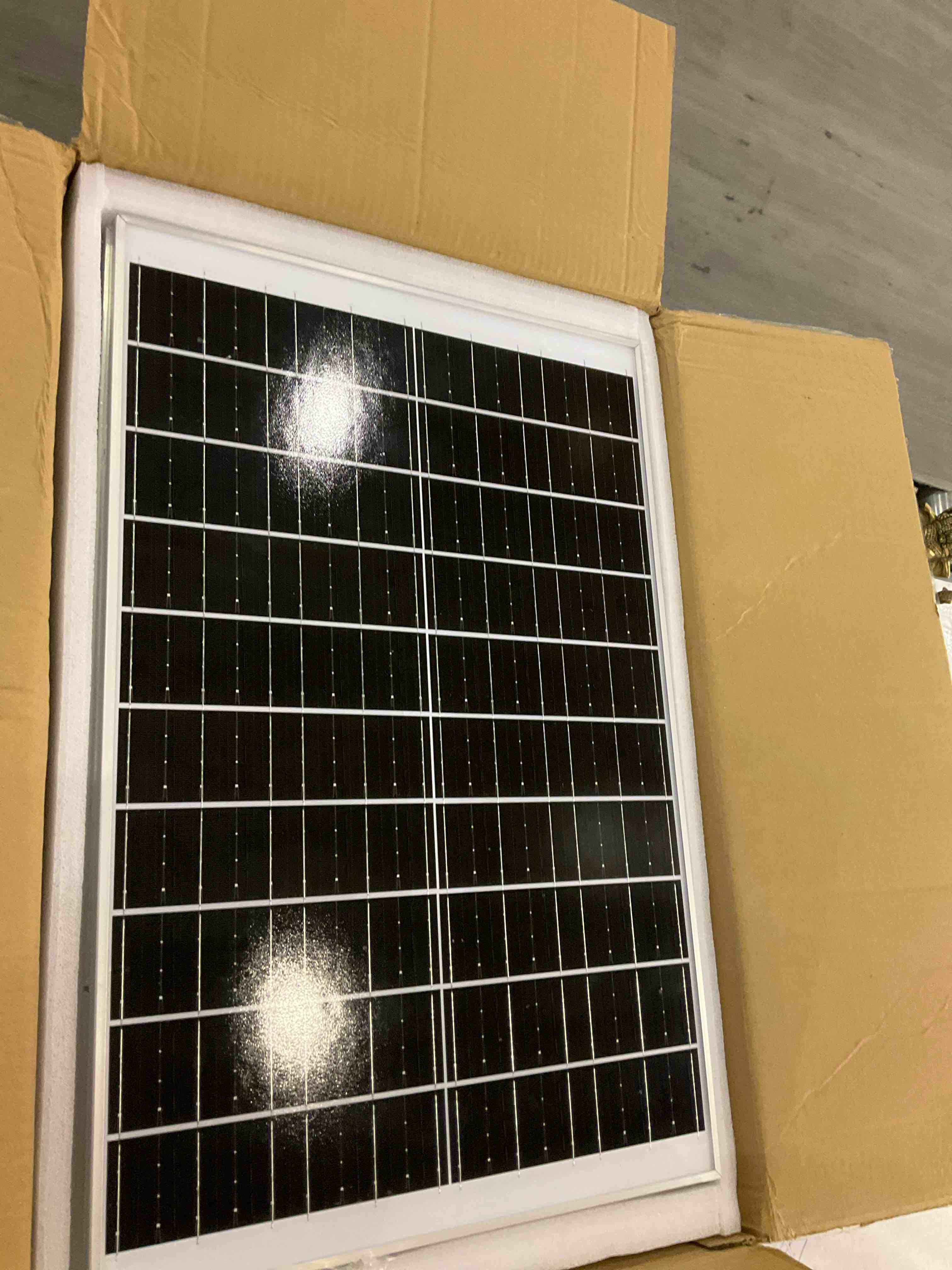 https://s3.amazonaws.com/lotting-images-prod/BargainHunt/EXS01541900_1715944931460.jpeg