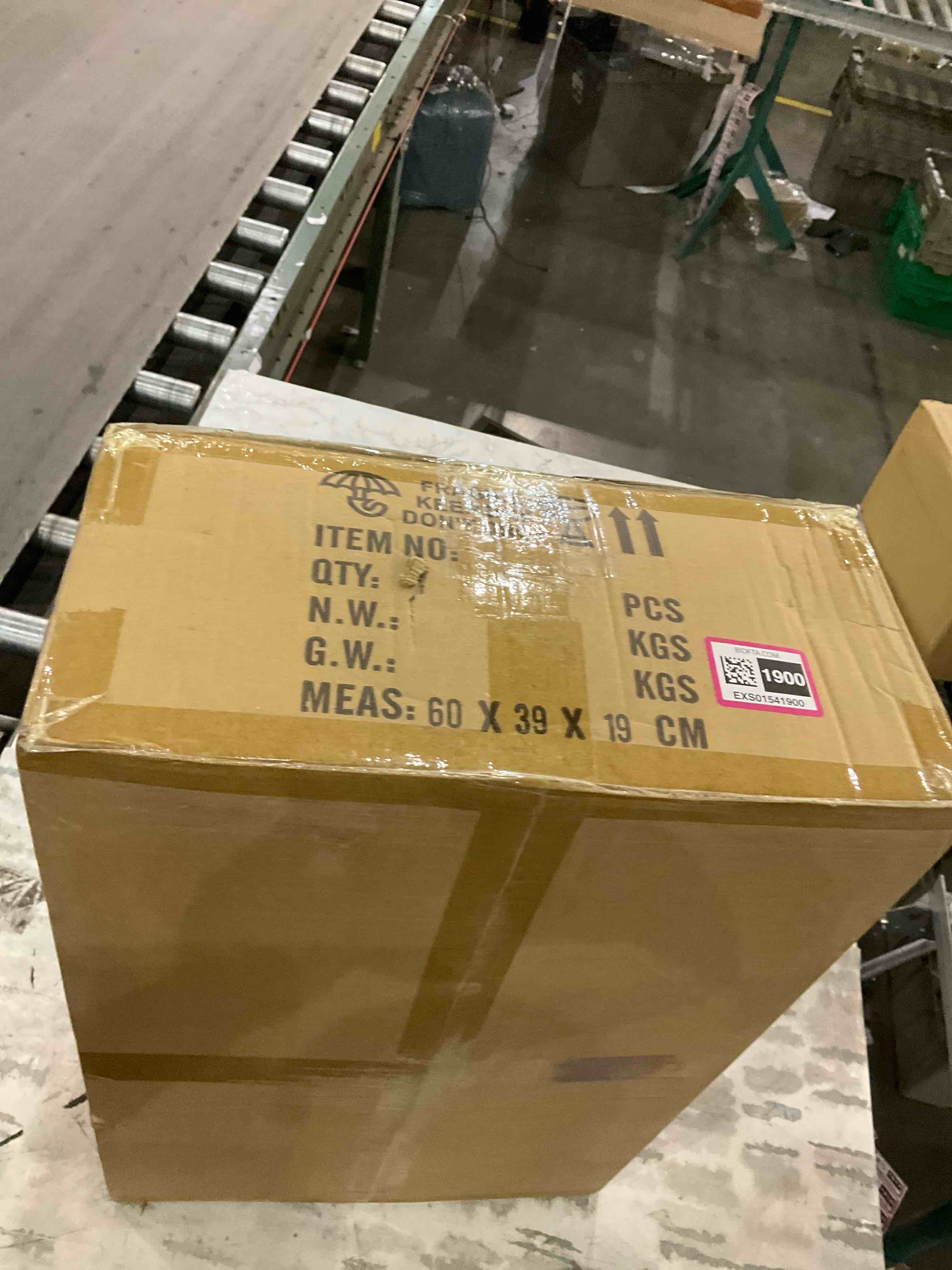 https://s3.amazonaws.com/lotting-images-prod/BargainHunt/EXS01541900_1715944959085.jpeg