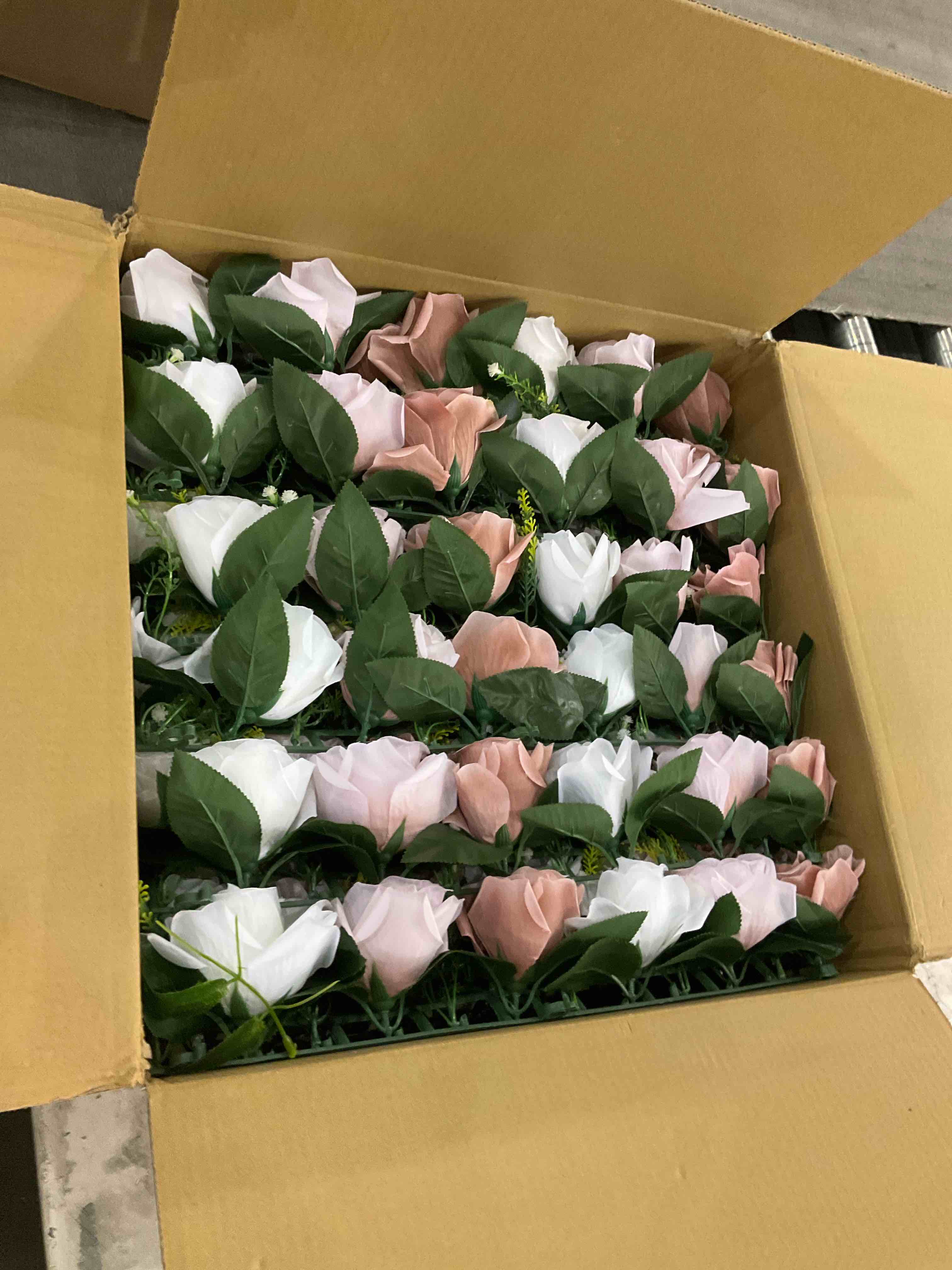 https://s3.amazonaws.com/lotting-images-prod/BargainHunt/EXS01541915_1715946310744.jpeg
