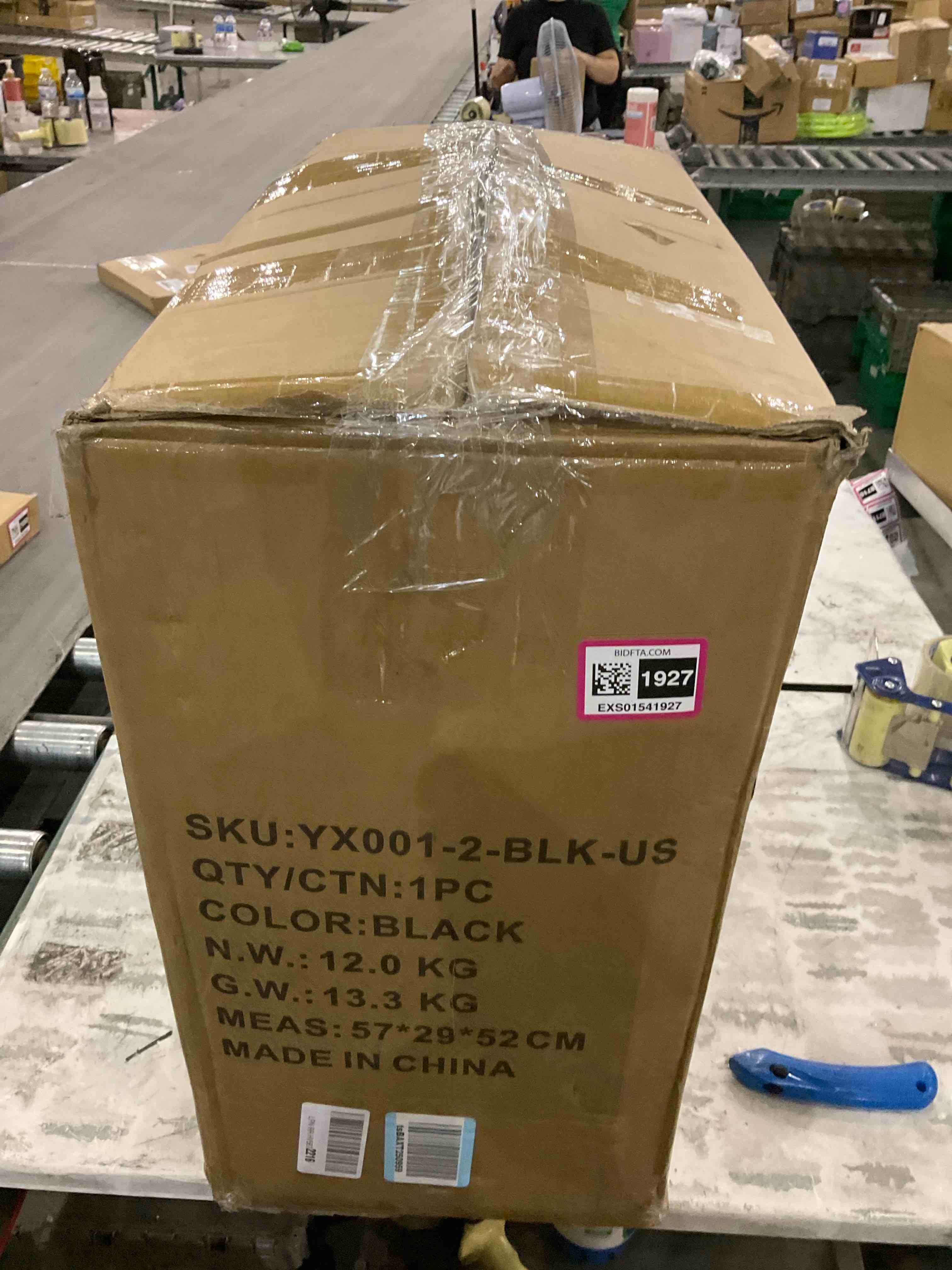 https://s3.amazonaws.com/lotting-images-prod/BargainHunt/EXS01541927_1715948047443.jpeg