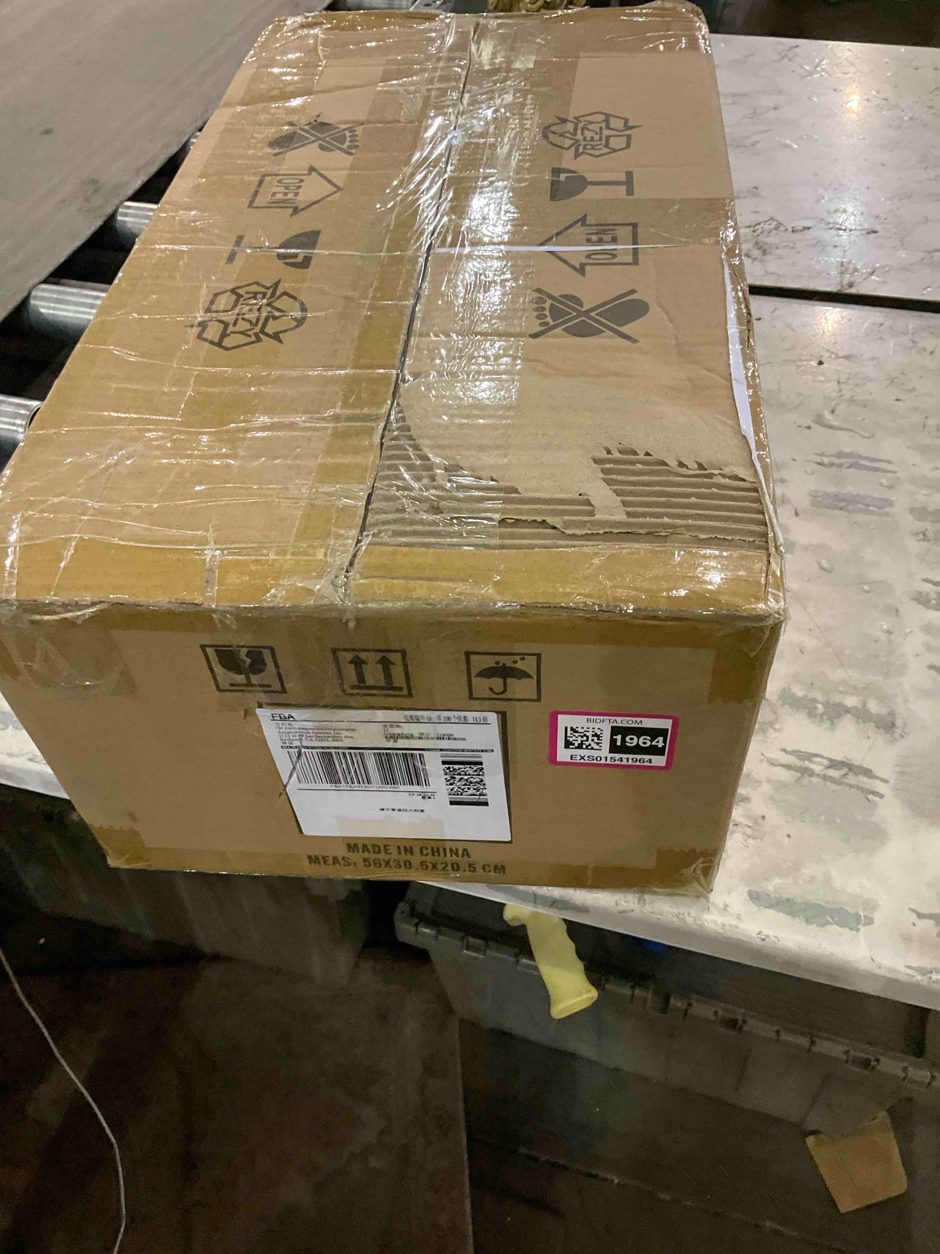 https://s3.amazonaws.com/lotting-images-prod/BargainHunt/EXS01541964_1715955135246.jpeg