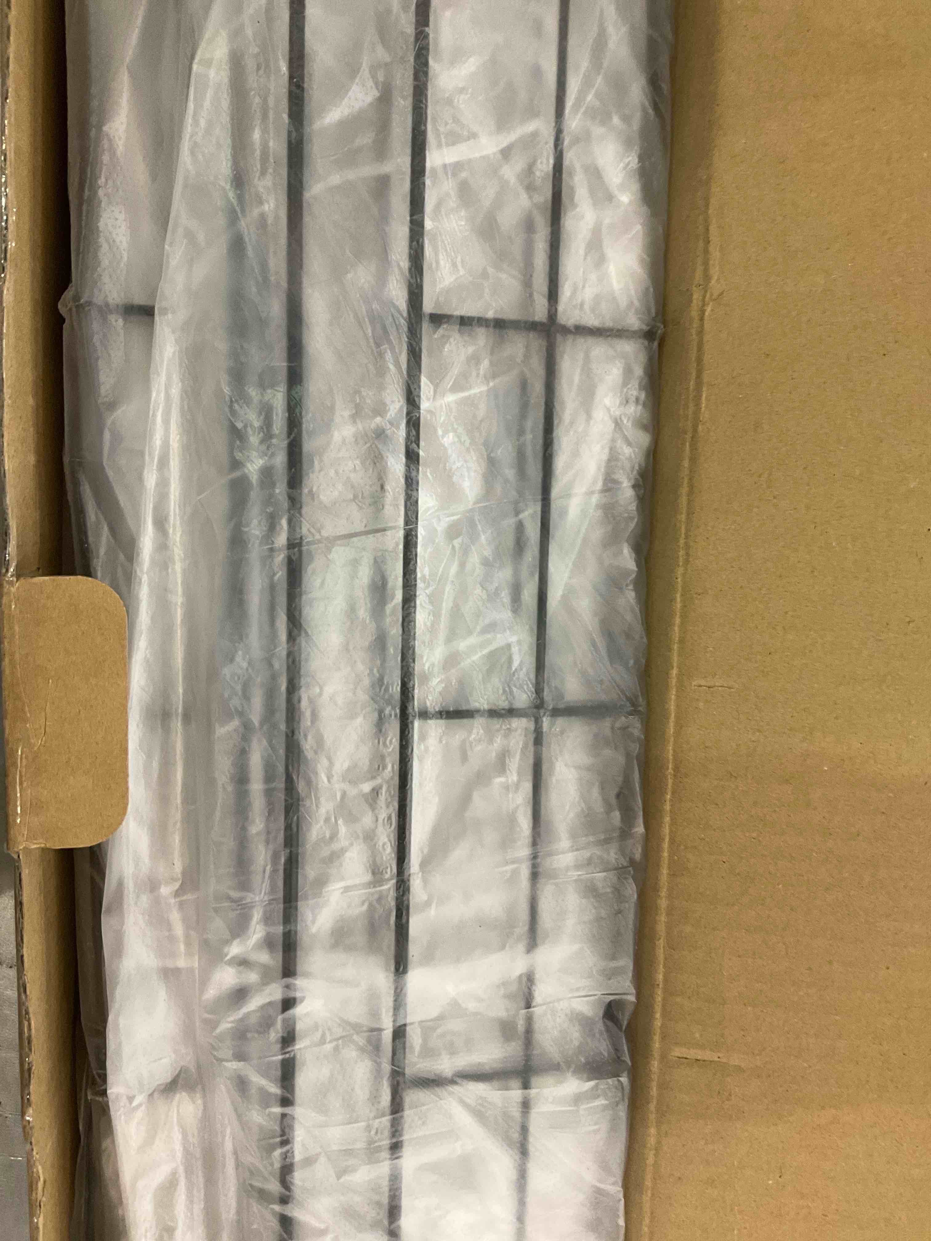 https://s3.amazonaws.com/lotting-images-prod/BargainHunt/EXS01542127_1715189989016.jpeg