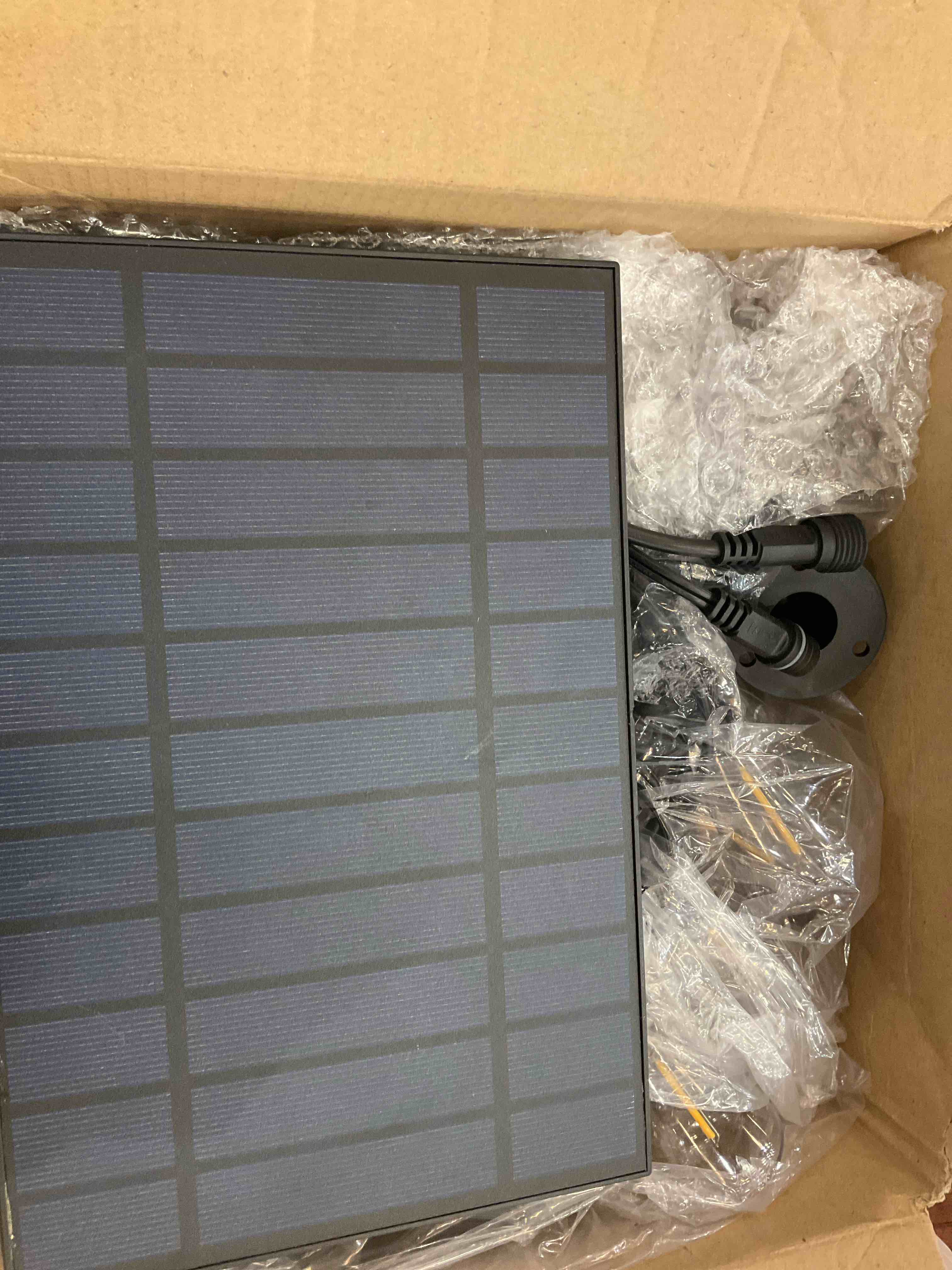 https://s3.amazonaws.com/lotting-images-prod/BargainHunt/EXS01542144_1715195215706.jpeg