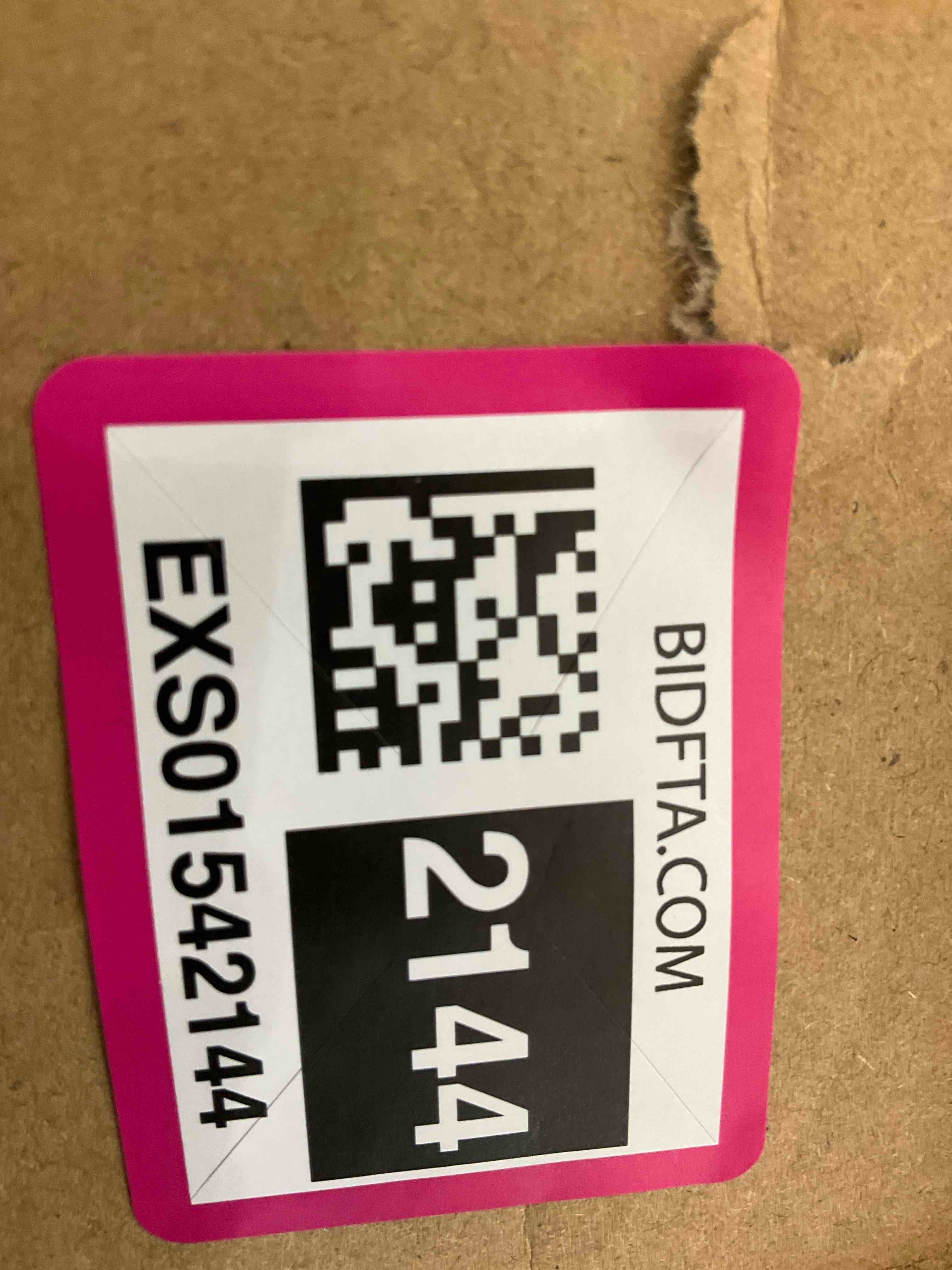 https://s3.amazonaws.com/lotting-images-prod/BargainHunt/EXS01542144_1715195259414.jpeg