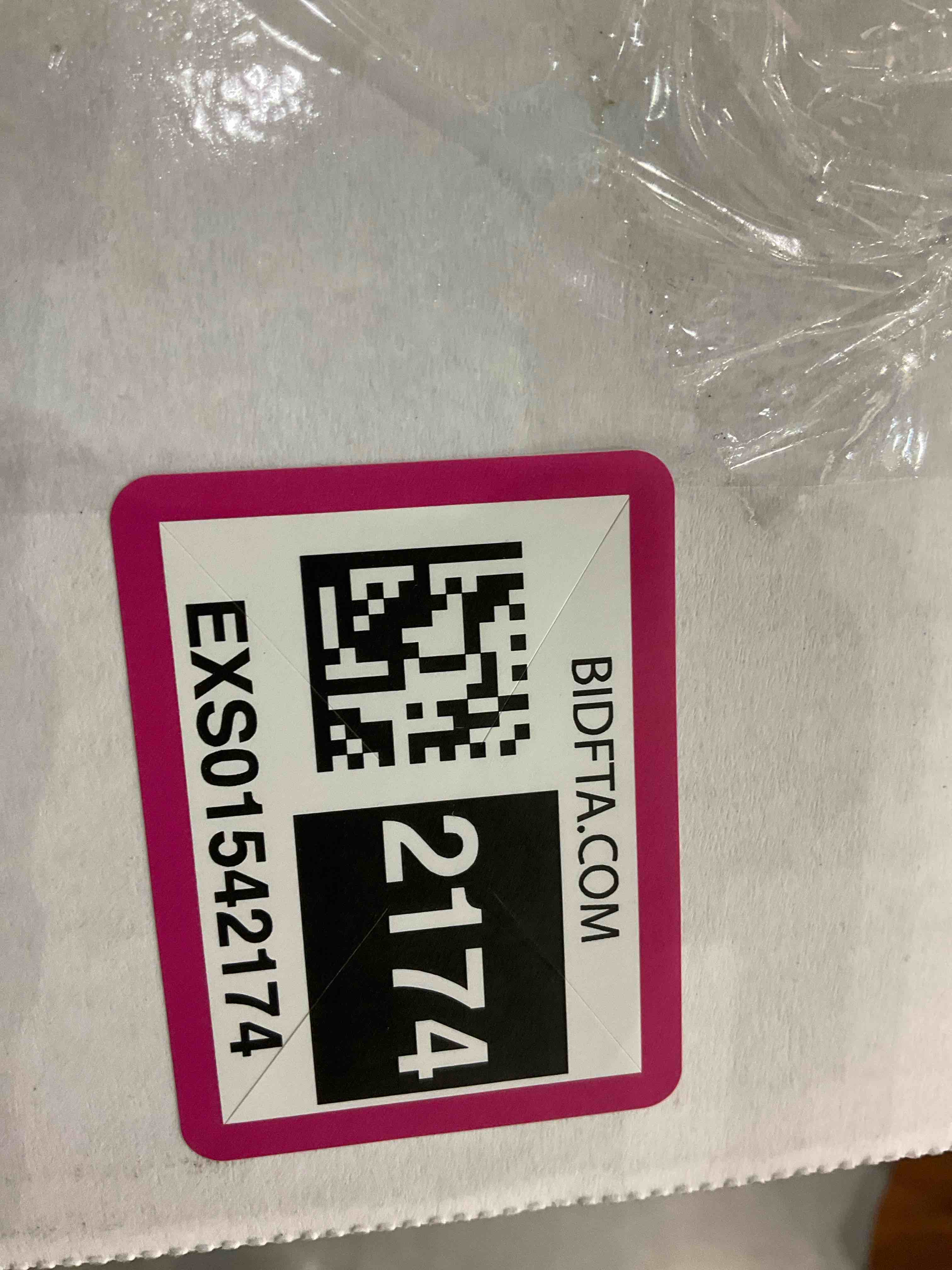 https://s3.amazonaws.com/lotting-images-prod/BargainHunt/EXS01542174_1715341634220.jpeg
