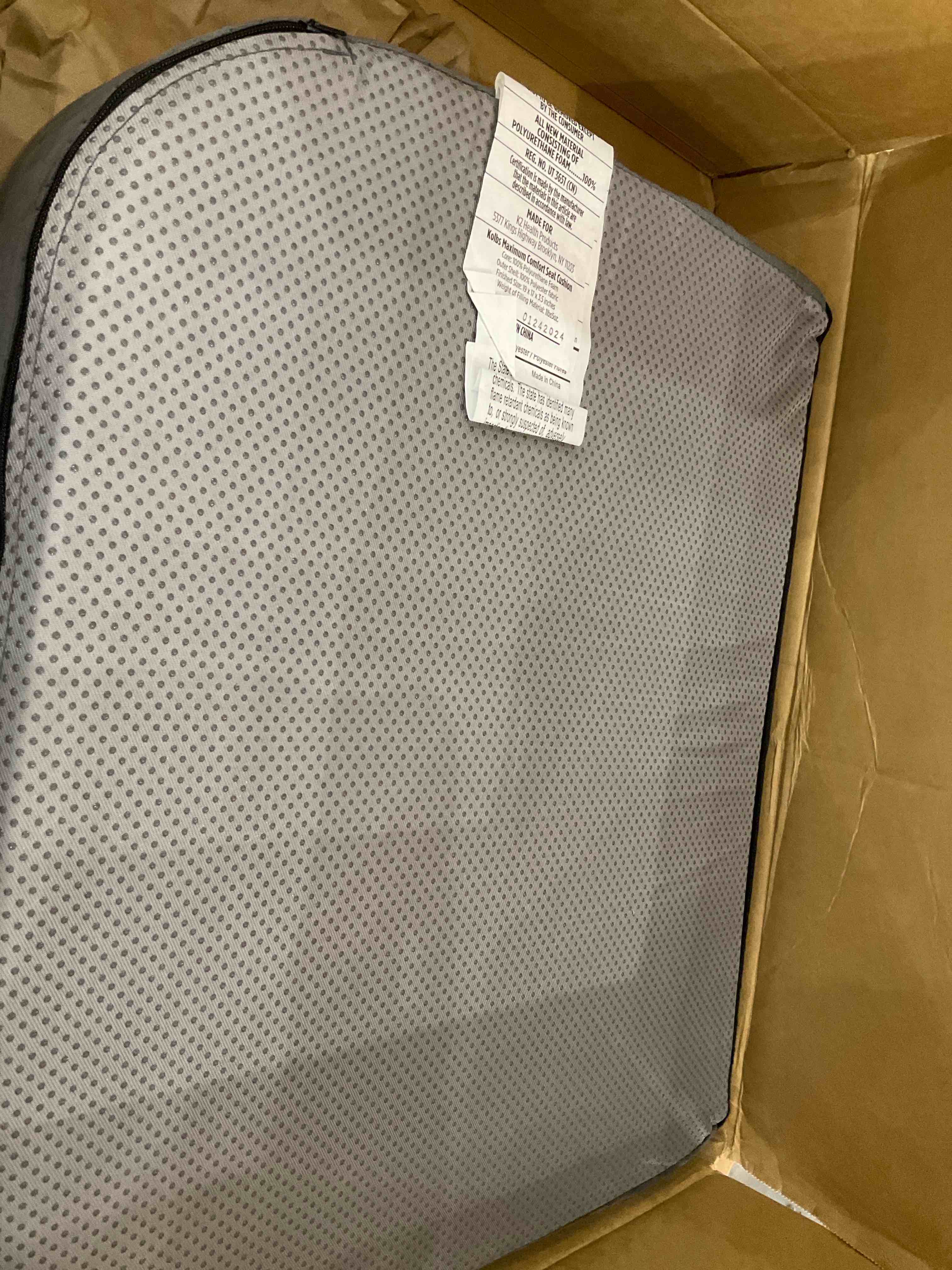 https://s3.amazonaws.com/lotting-images-prod/BargainHunt/EXS01542310_1715708465552.jpeg