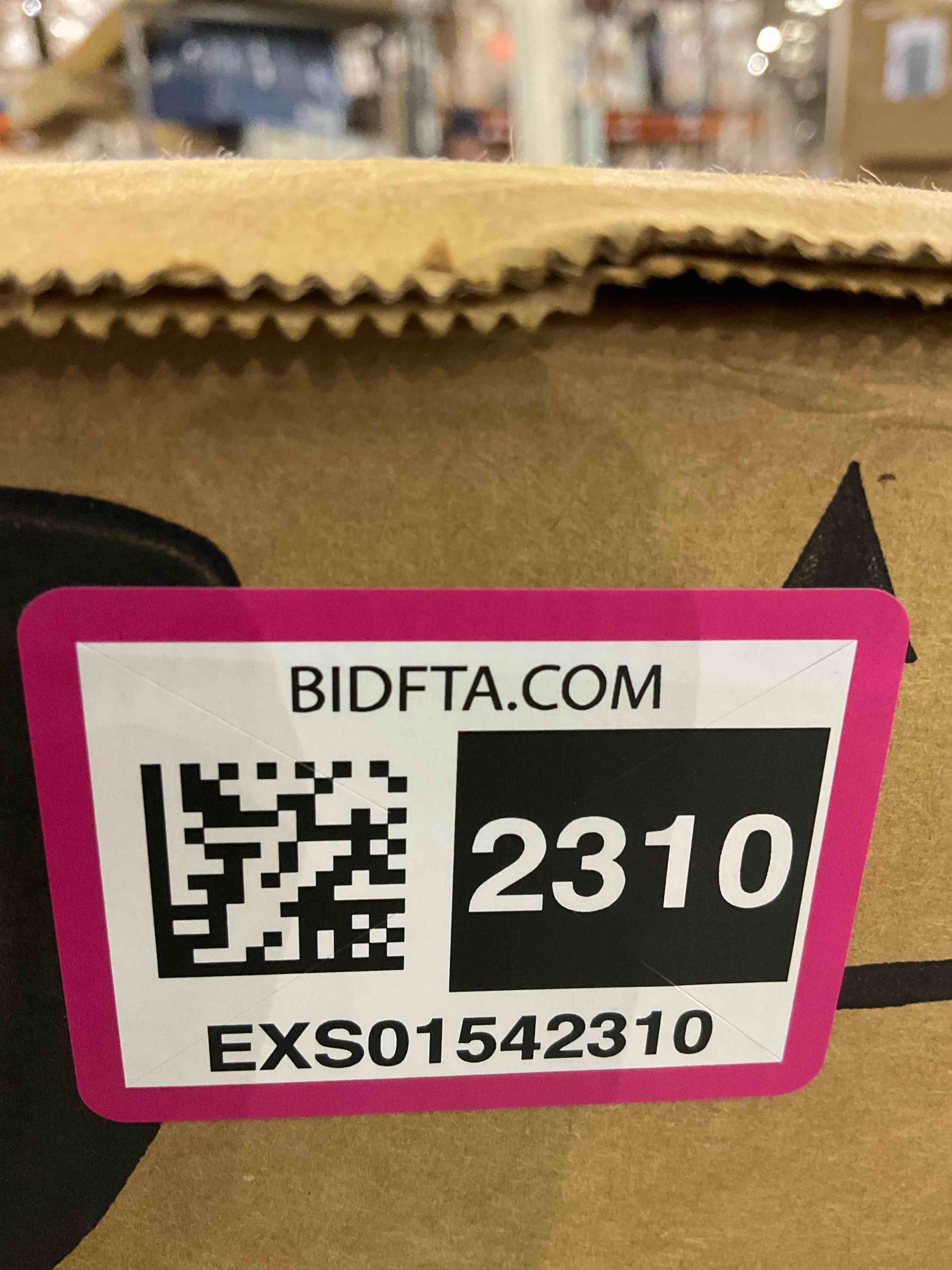 https://s3.amazonaws.com/lotting-images-prod/BargainHunt/EXS01542310_1715708488354.jpeg