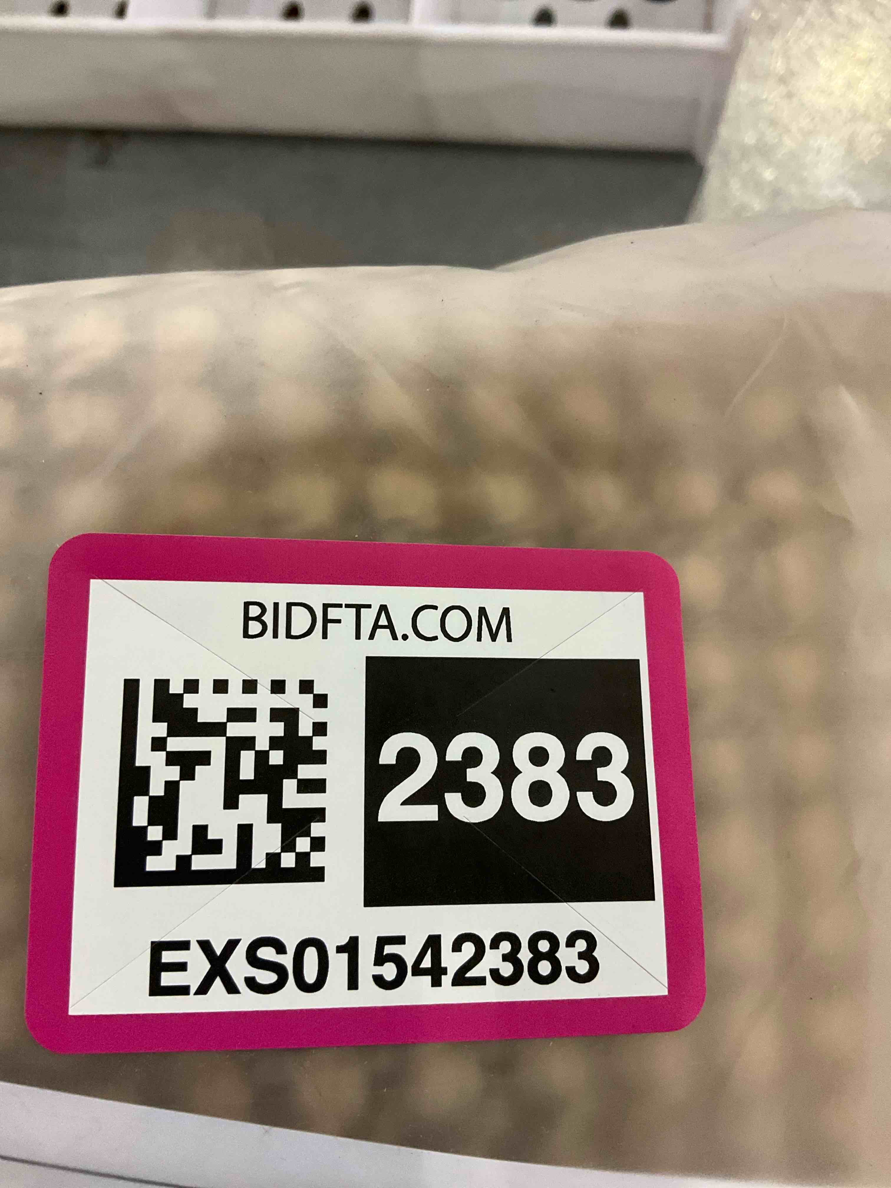 https://s3.amazonaws.com/lotting-images-prod/BargainHunt/EXS01542383_1715780320692.jpeg