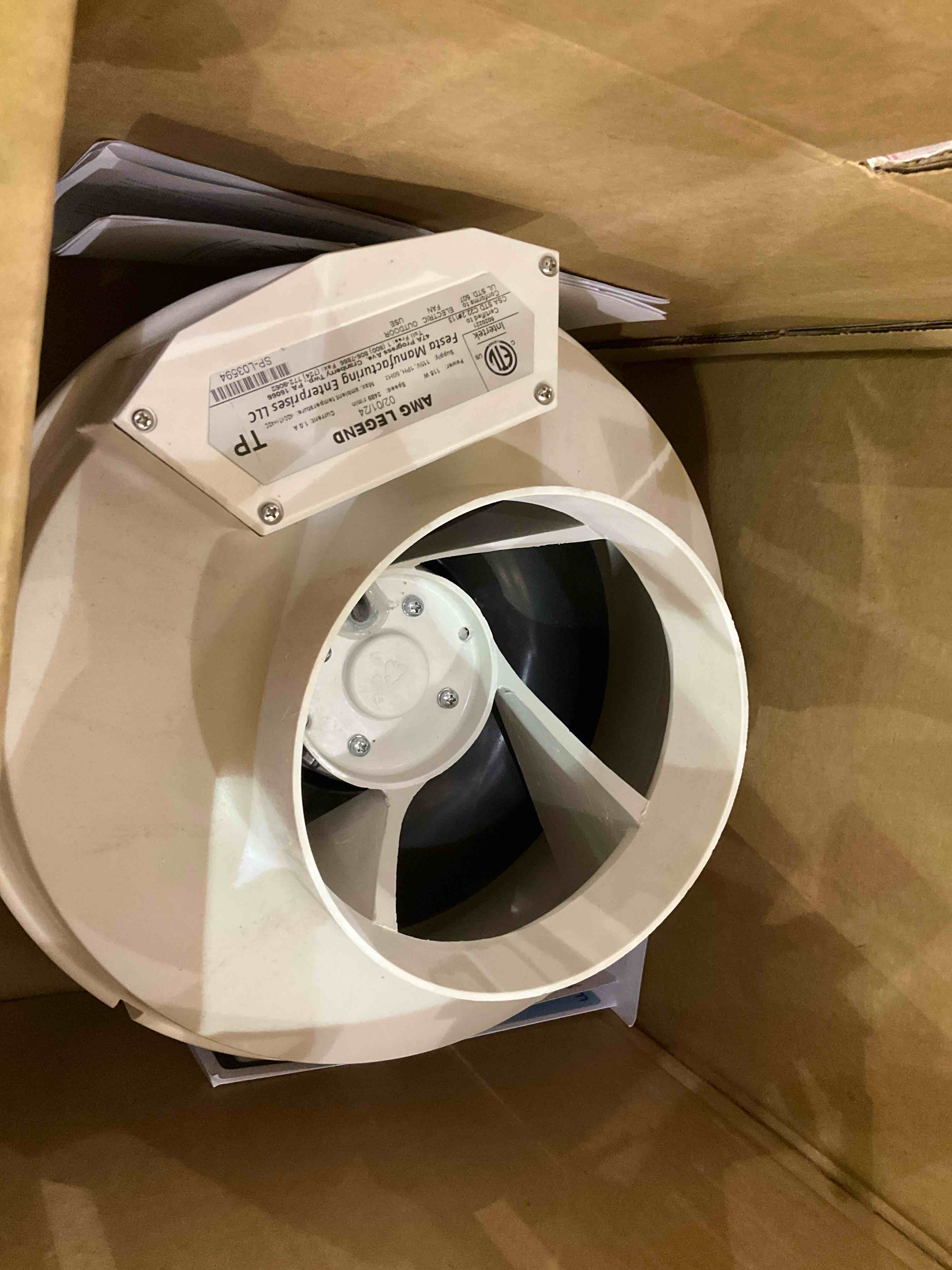 https://s3.amazonaws.com/lotting-images-prod/BargainHunt/EXS01542441_1715800406710.jpeg