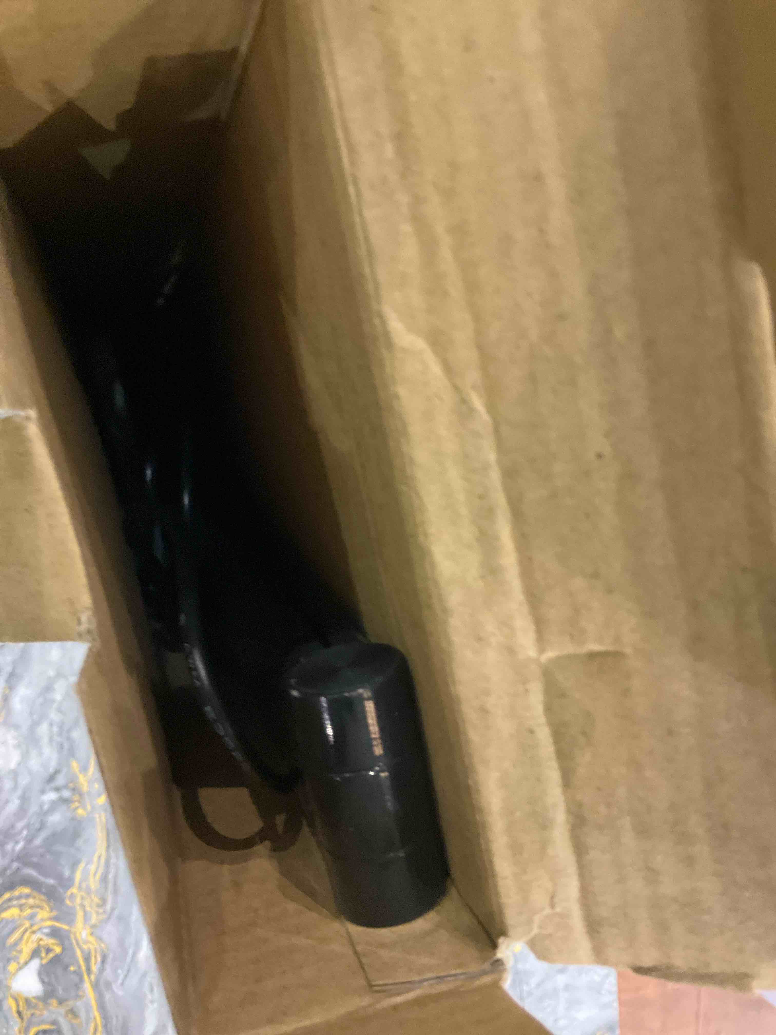 https://s3.amazonaws.com/lotting-images-prod/BargainHunt/EXS01542466_1715862373411.jpeg