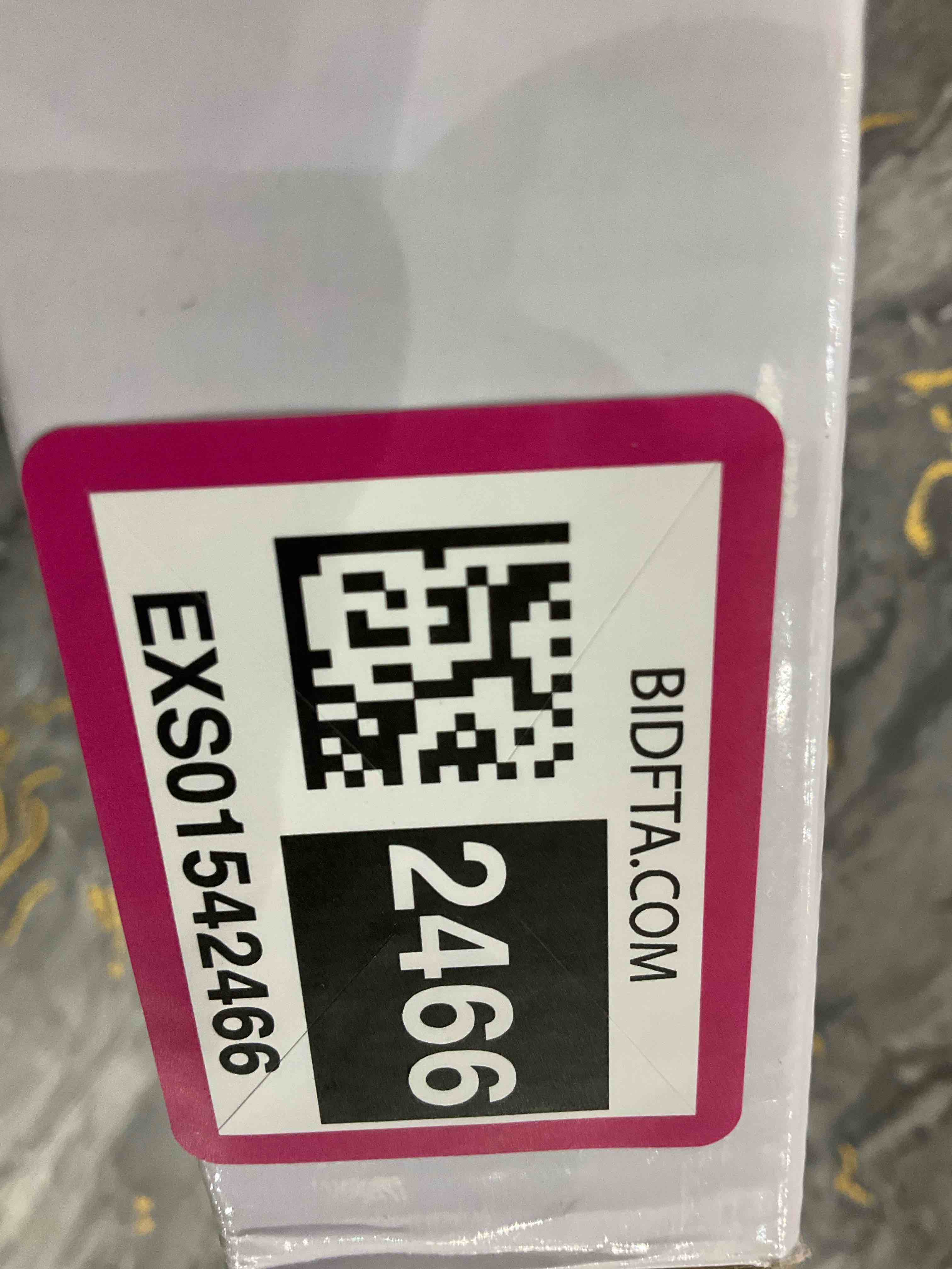 https://s3.amazonaws.com/lotting-images-prod/BargainHunt/EXS01542466_1715862395250.jpeg