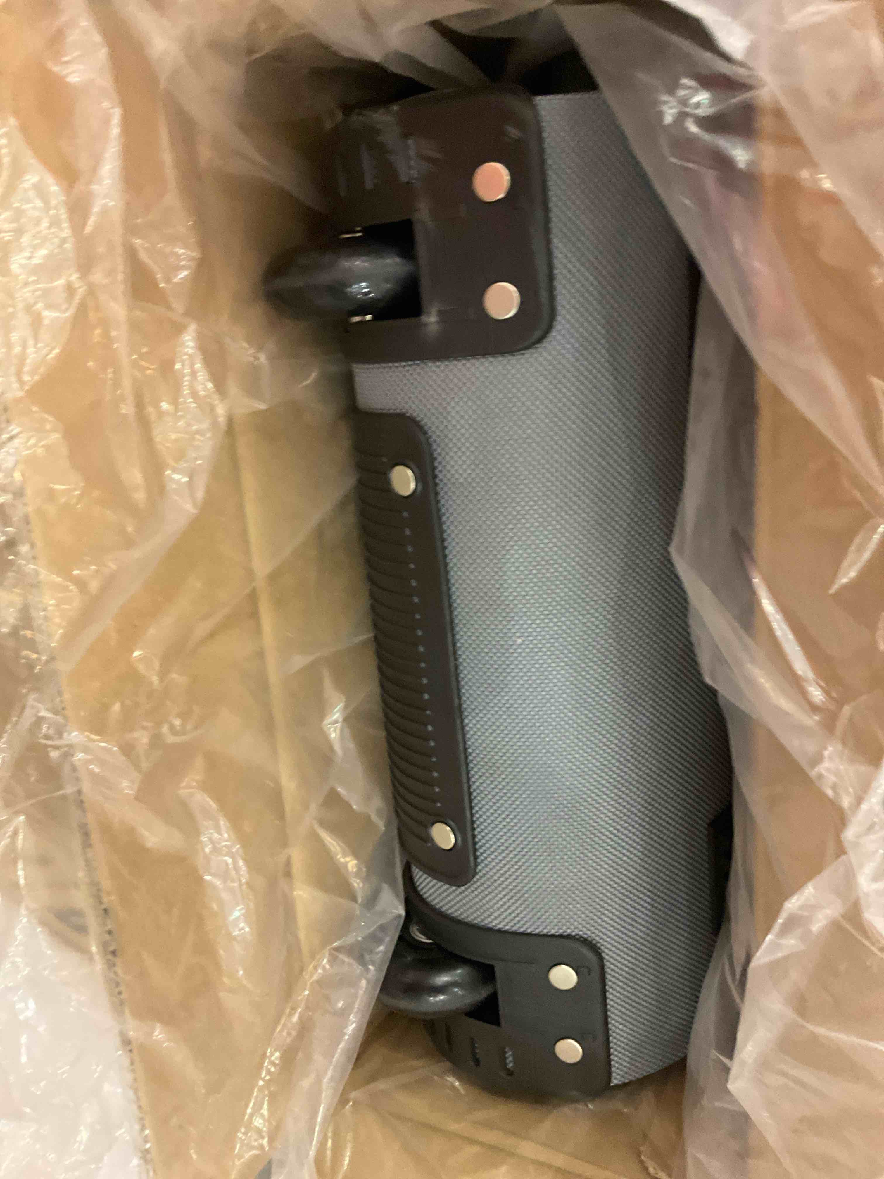https://s3.amazonaws.com/lotting-images-prod/BargainHunt/EXS01542503_1715013321928.jpeg