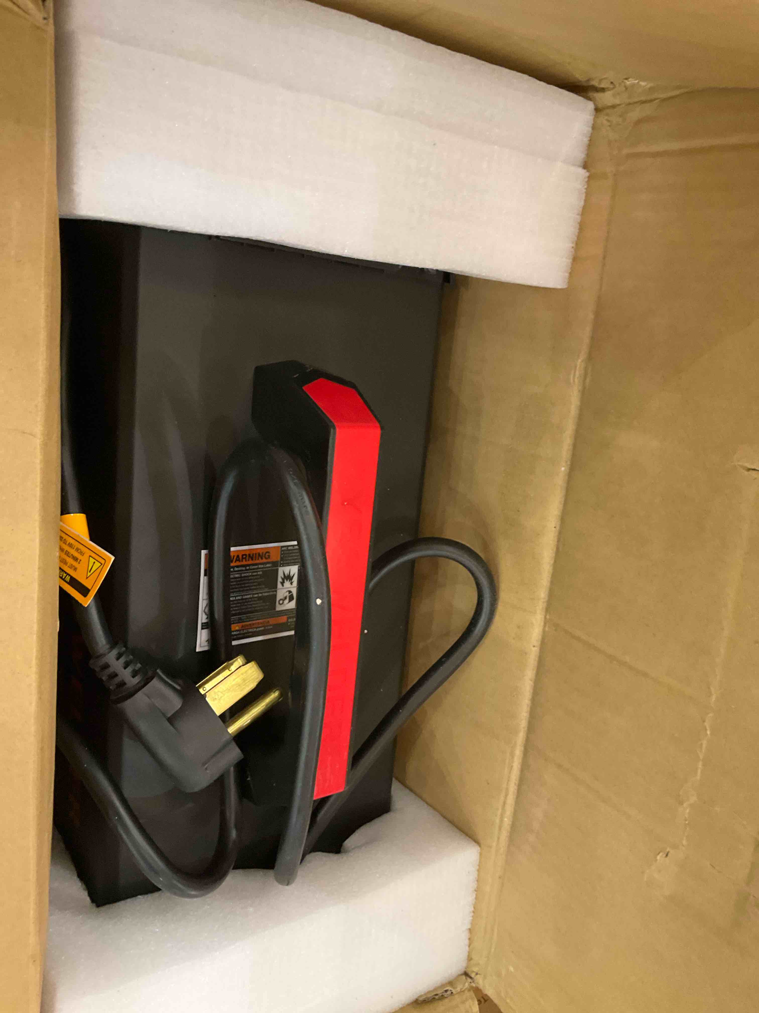 https://s3.amazonaws.com/lotting-images-prod/BargainHunt/EXS01542630_1715099936175.jpeg