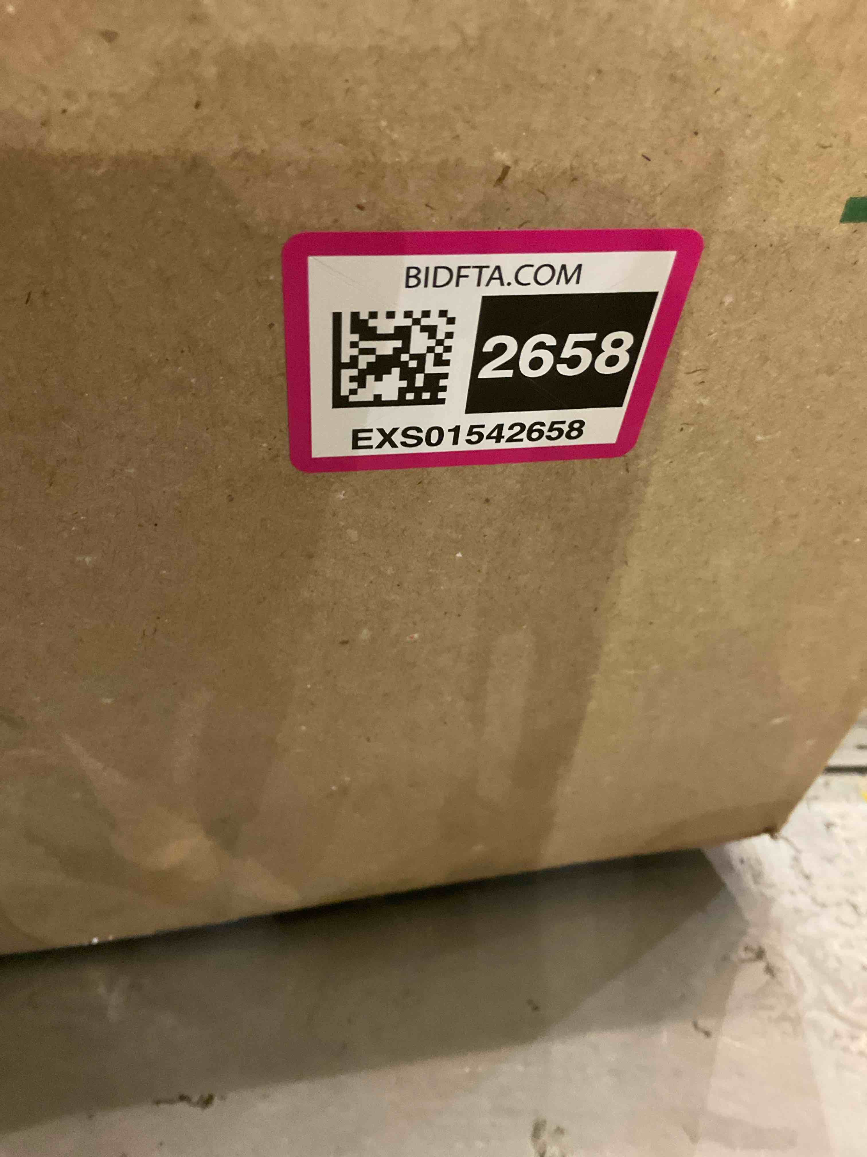 https://s3.amazonaws.com/lotting-images-prod/BargainHunt/EXS01542658_1715107081195.jpeg