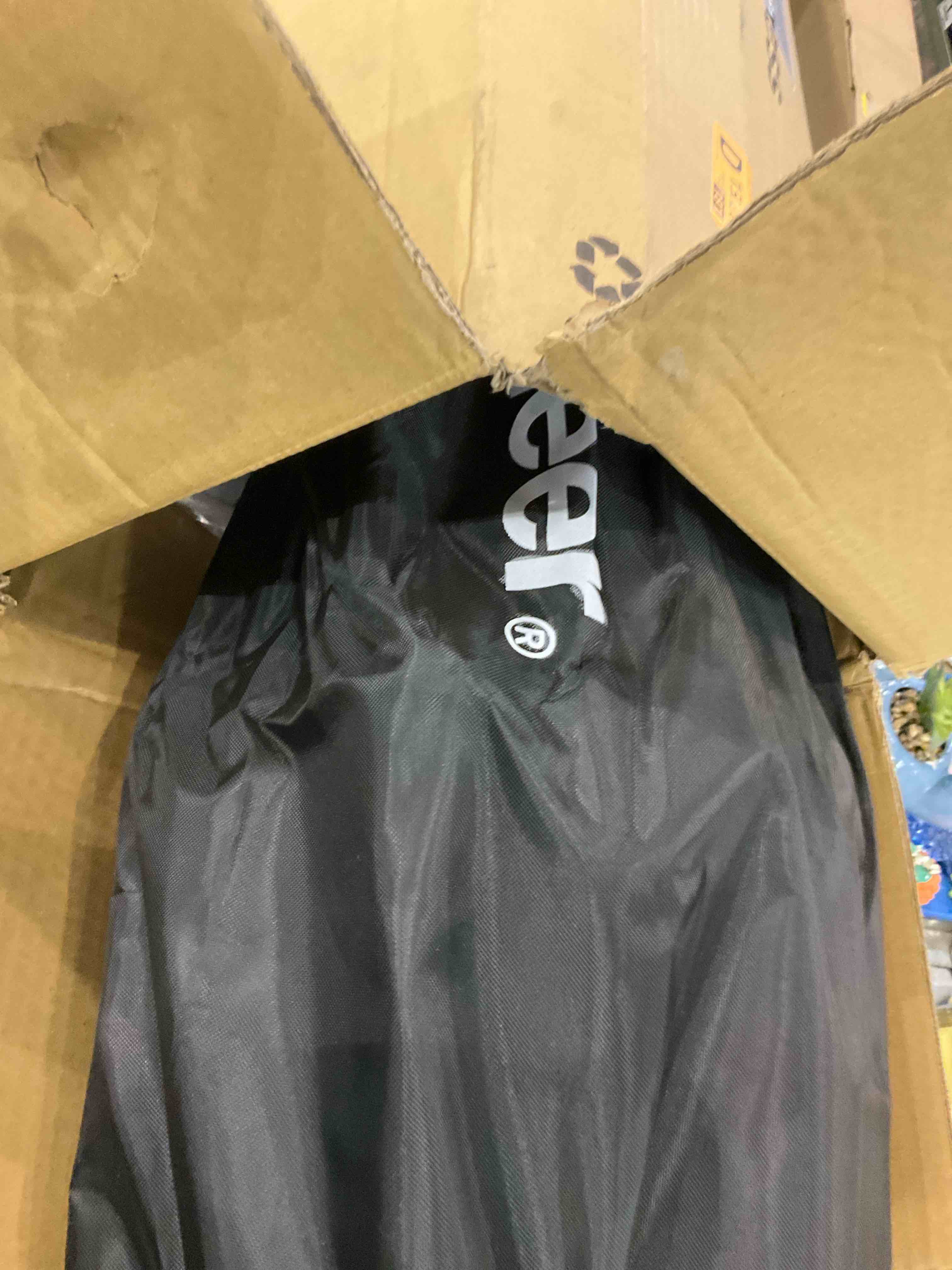 https://s3.amazonaws.com/lotting-images-prod/BargainHunt/EXS01542672_1715166848888.jpeg
