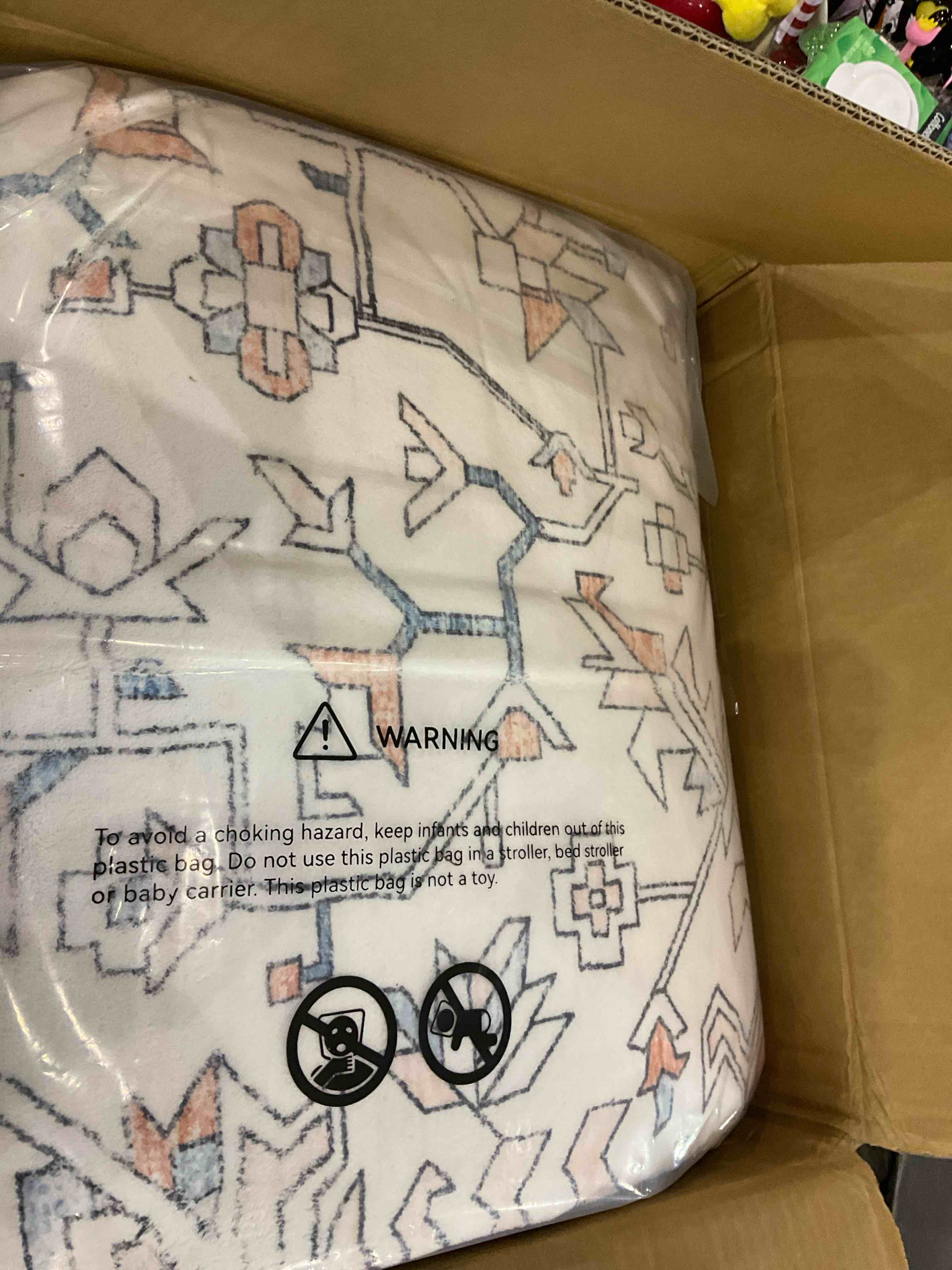 https://s3.amazonaws.com/lotting-images-prod/BargainHunt/EXS01542673_1715167025279.jpeg