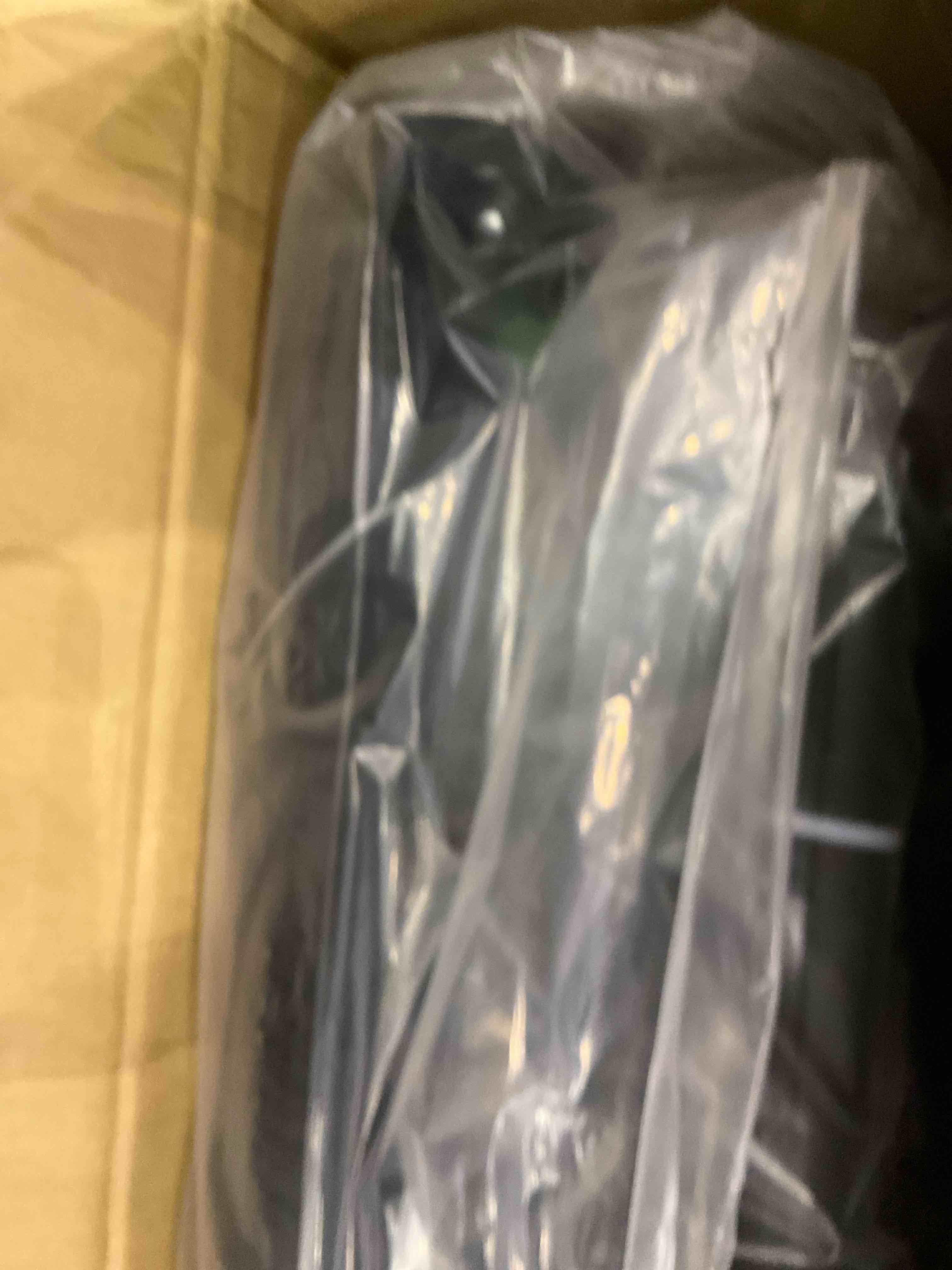 https://s3.amazonaws.com/lotting-images-prod/BargainHunt/EXS01542678_1715168032846.jpeg