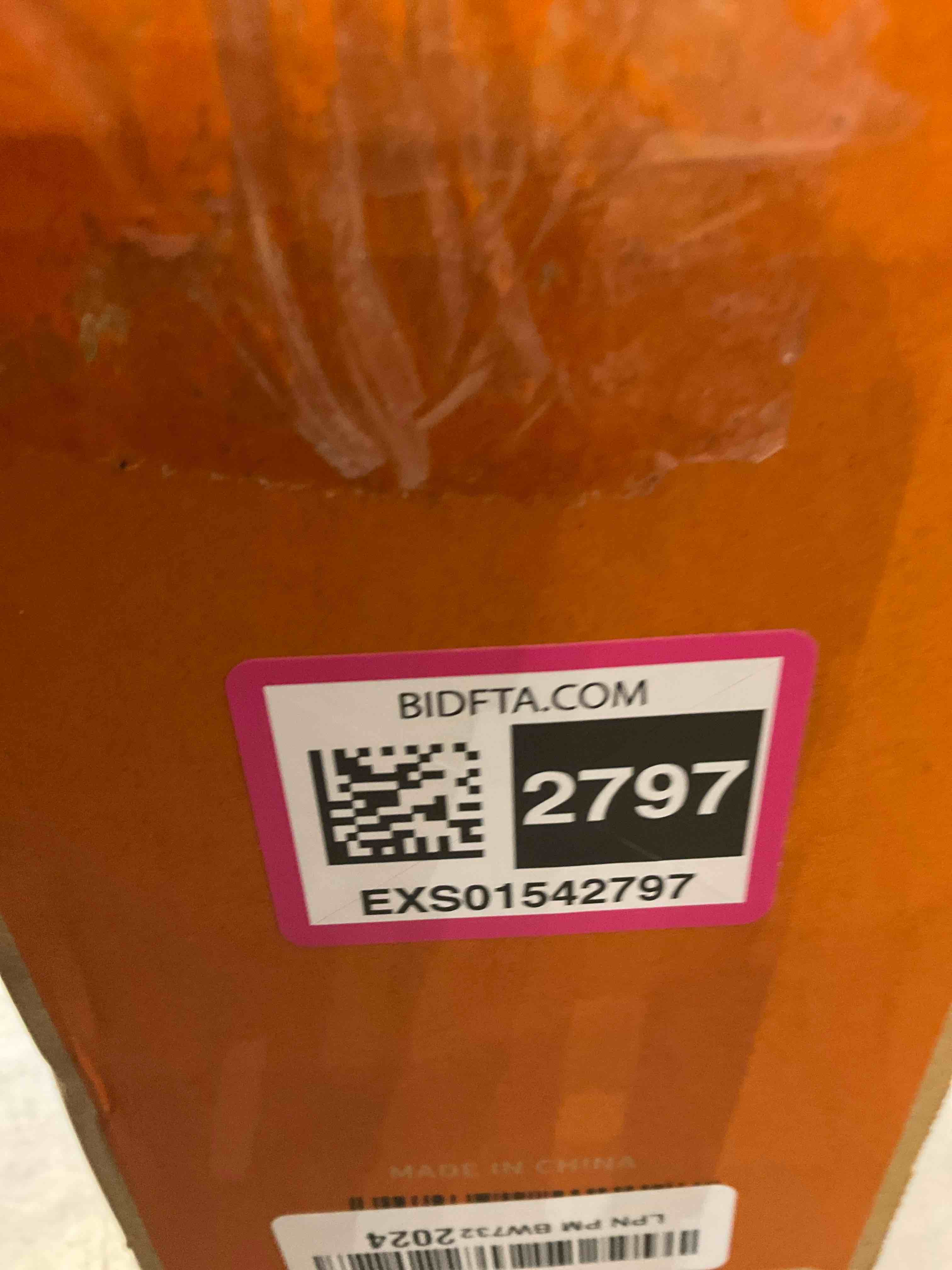 https://s3.amazonaws.com/lotting-images-prod/BargainHunt/EXS01542797_1715192923287.jpeg